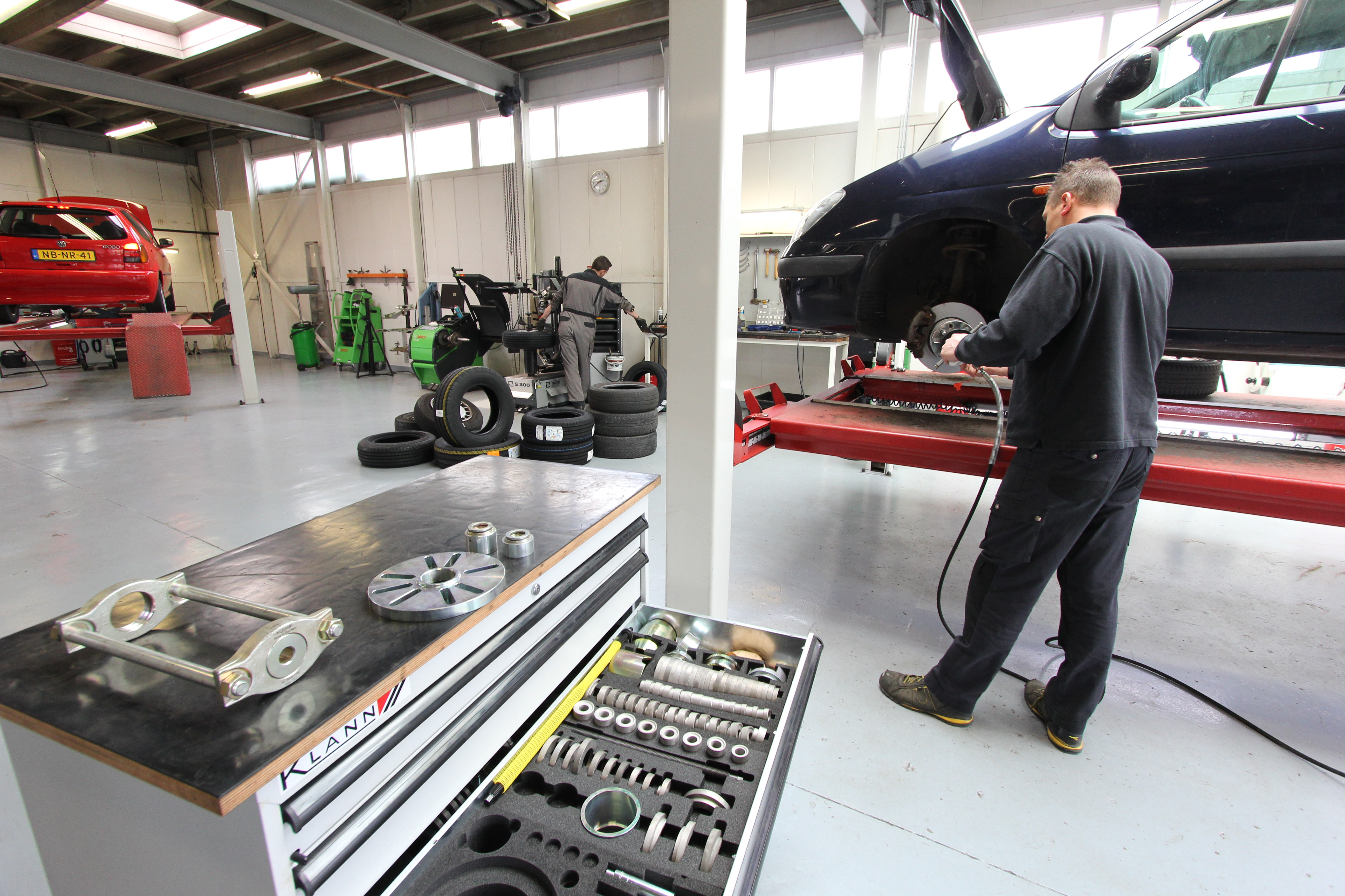 Welke tools bevat de ideale gereedschapskar? En waar laat je de laptop? In AMT 6 geven AMT-lezers en leveranciers advies.