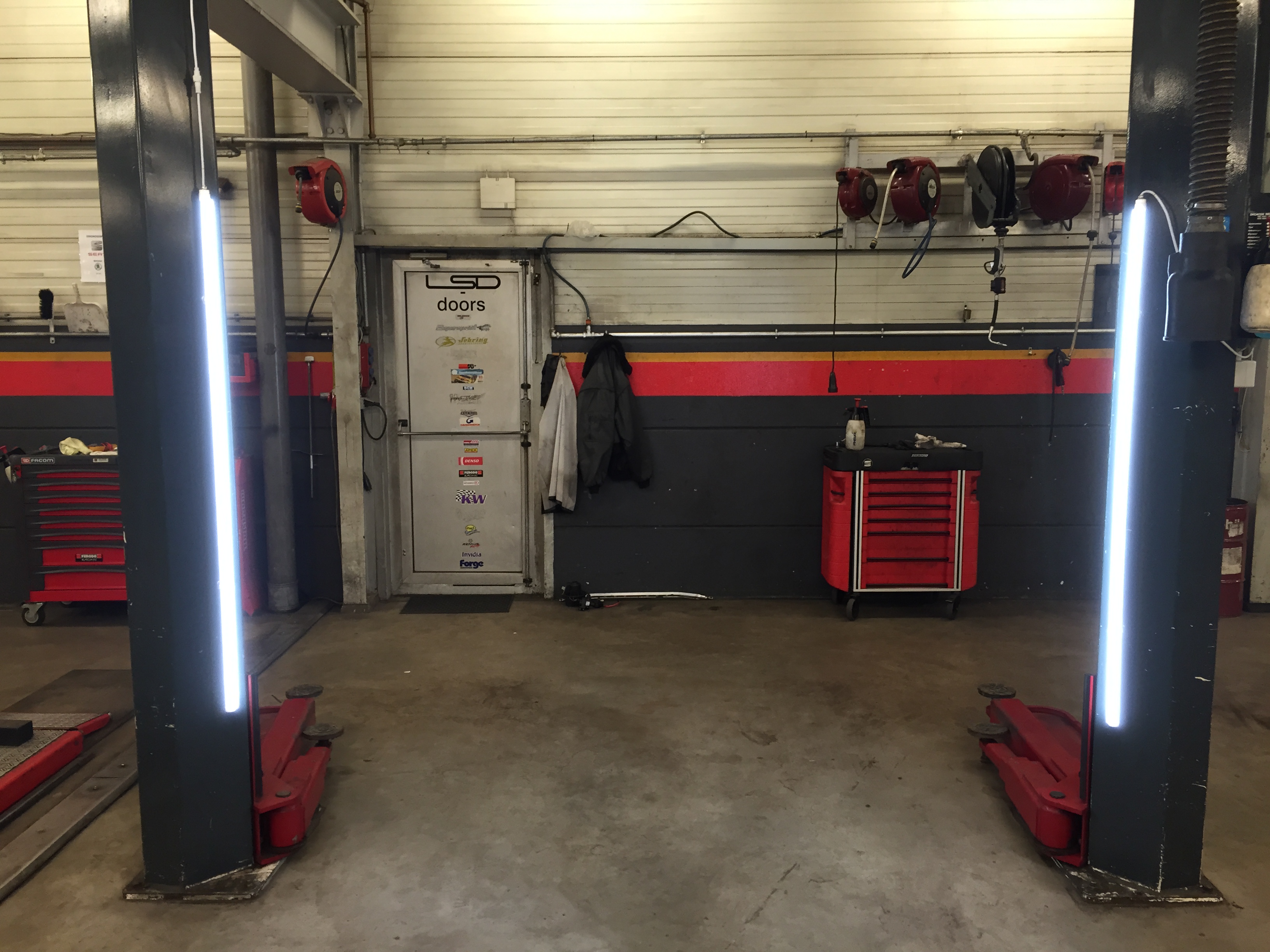 De hefbrugverlichting van Sterk In Led geeft genoeg licht zonder kans op verblinding.