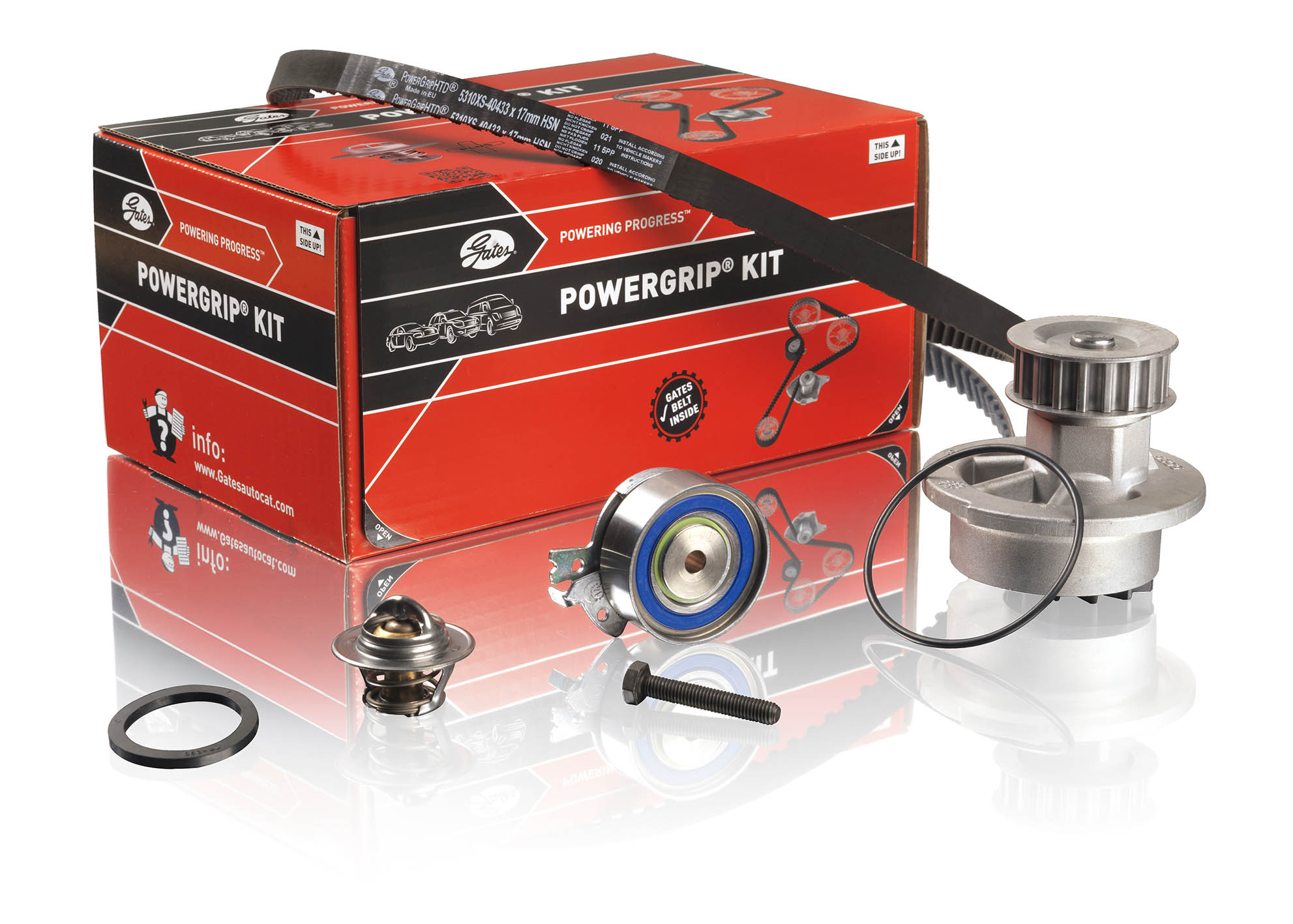 Gates levert een complete distributieriemkit bestaande uit: looprollen, waterpomp en distributieriem. Voor sommige automodellen bevat de set nu ook een thermostaat.