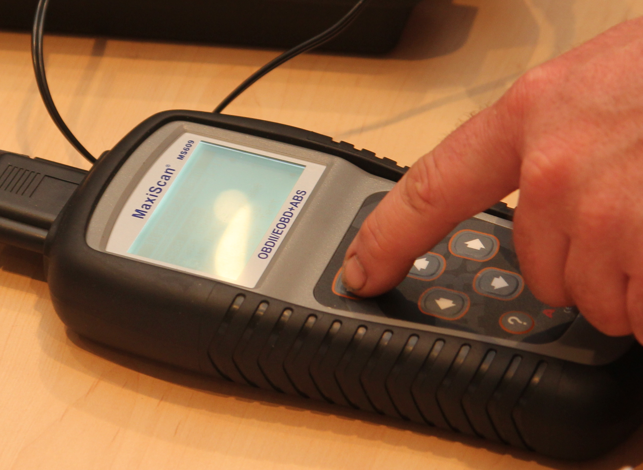 Een EOBD-tester mag in geen enkele werkplaats ontbreken. Hoe ziet de APK er in de toekomst uit?