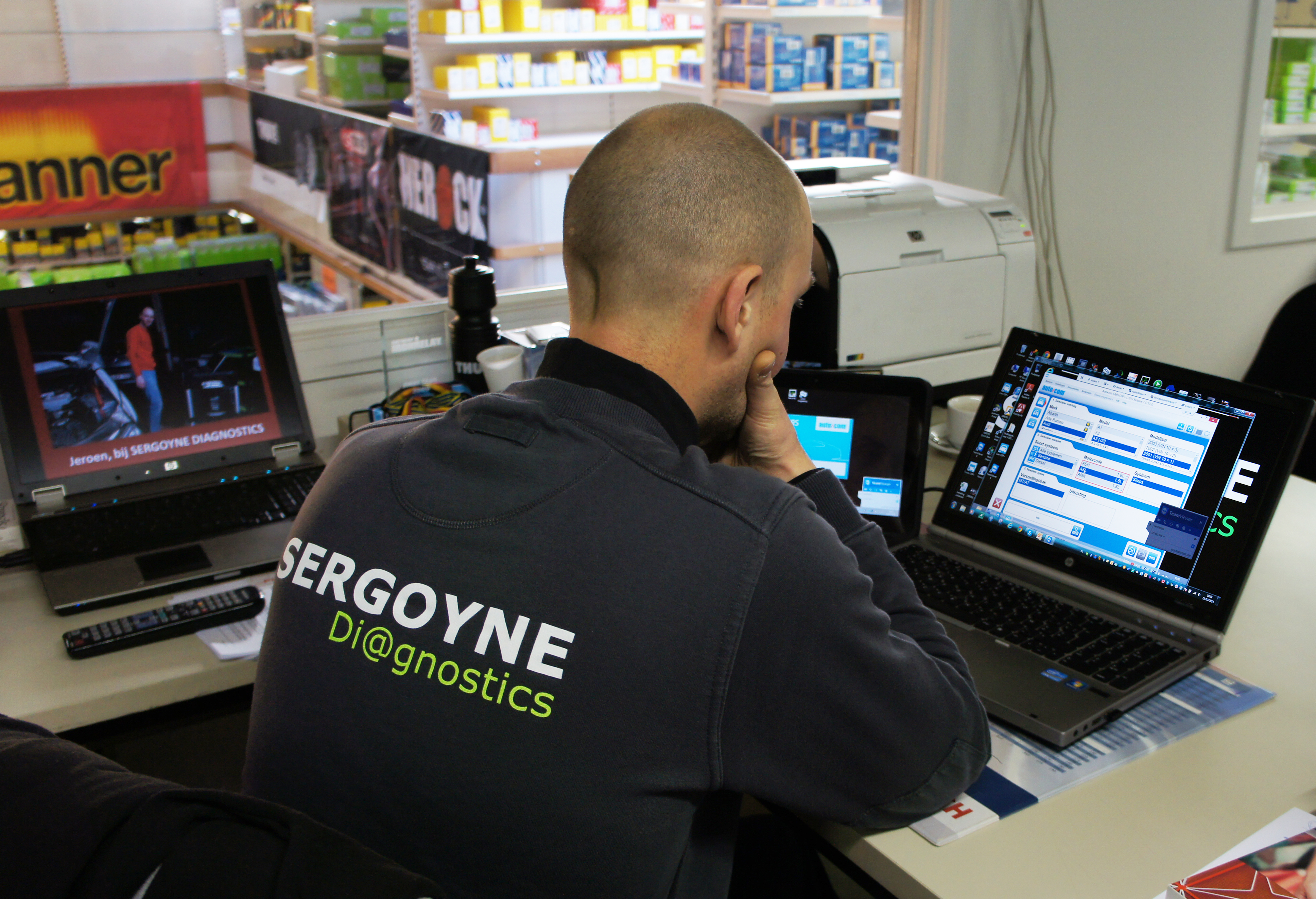 Hulp op afstand via Teamviewer en Skype spaart het autobedrijf veel tijd en kosten.