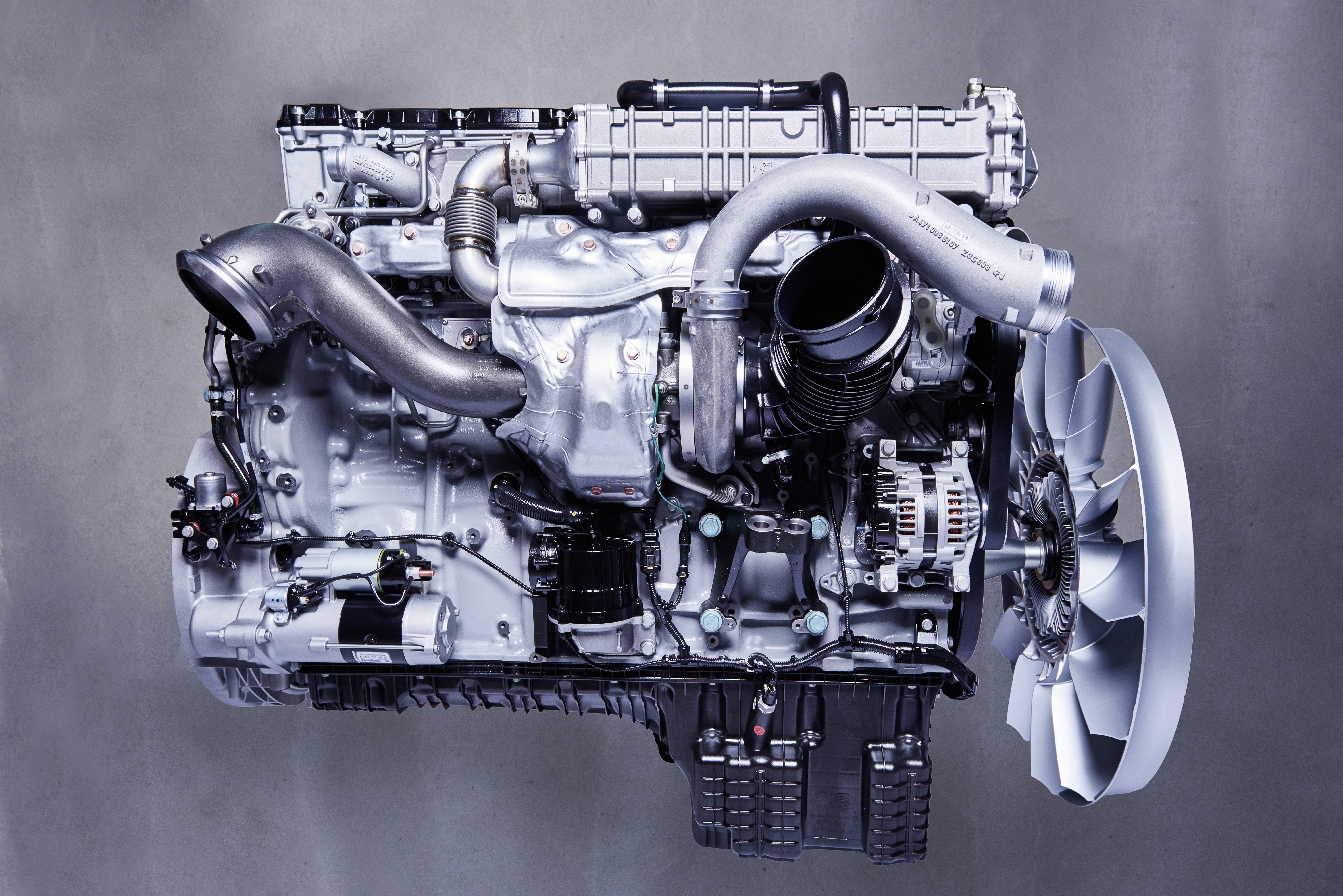 Speciaal voor Euro 6 ontwikkelde Mercedes de volledig nieuwe OM471 motor, die vervolgens nog verder geoptimaliseerd werd.Mercedes-Benz OM 471.