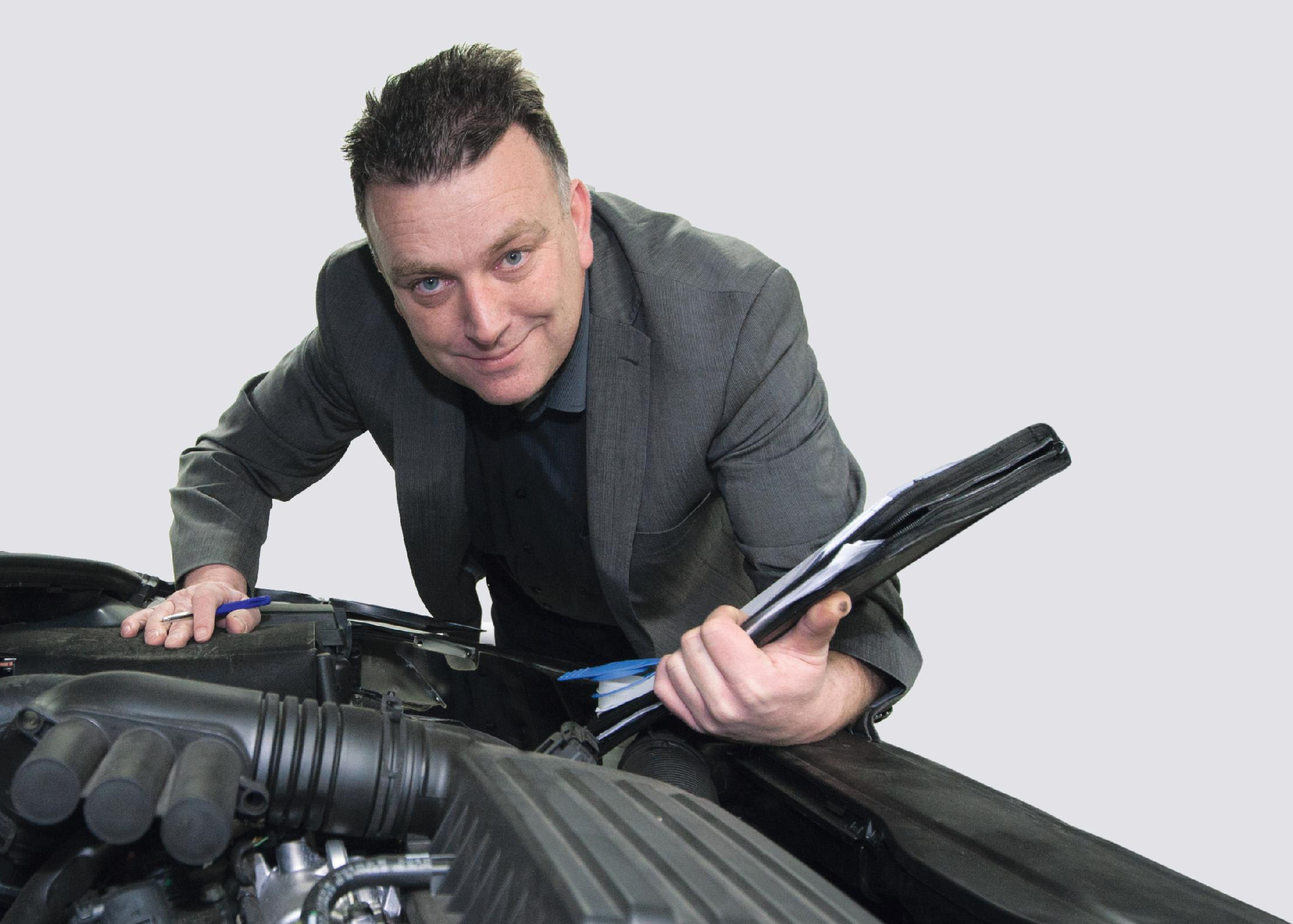 Wat is de oorzaak van een ernstig defect aan een voertuig? Die vraag beantwoordt Egbert Laagland voor leasemaatschappijen, garantieverzekeraars en autobedrijven. 