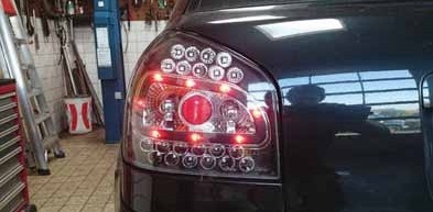 Mooi? Dat is niet de vraag. Voor de APK geldt: als het niet verboden is, dan is het toegestaan.