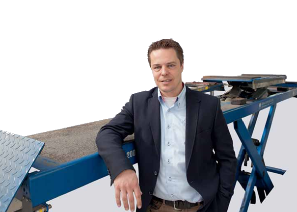 Van Abeelen APK is een APK-station voor lichte en zware voertuigen met een vestiging in Hilvarenbeek, Breda, Den Bosch en Sprang-Capelle. Van Abeelen keurt alleen en repareert niet. Mark van Abeelen is de zoon van de oprichter en vormt samen met zijn broer de huidige directie.
Meer weten?
Kijk op www.abeelen-apk.nl