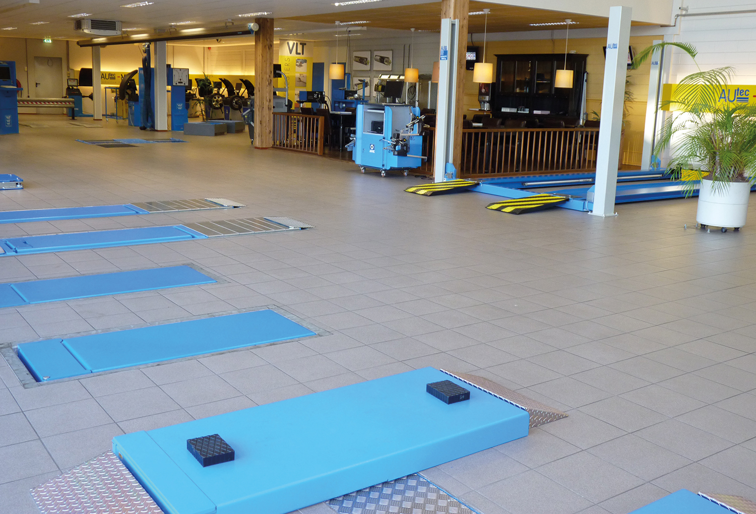 Van dinsdag 31 mei t/m donderdag 2 juni organiseert Autec-VLT de huisbeurs in de showroom te Montfoort.