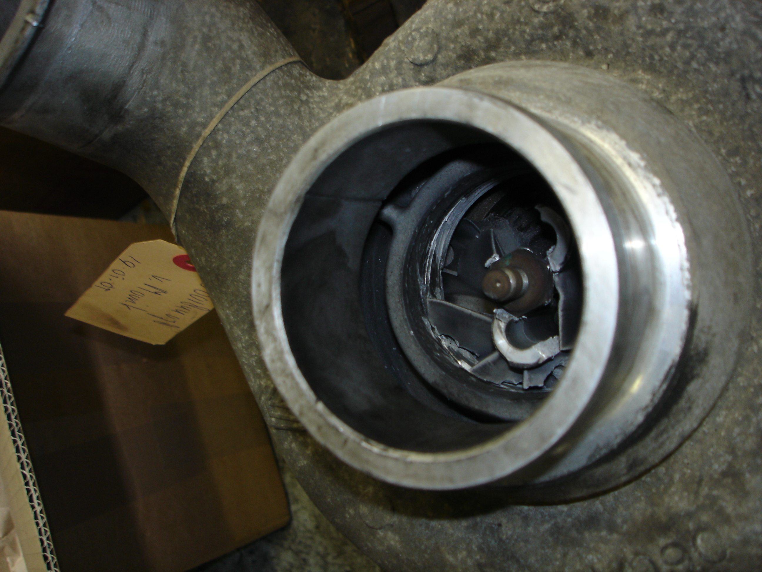 Turboproblemen kunnen veroorzaakt worden door te weinig of vervuilde olie, of door schades. En dan? Repareren, reviseren of vervangen?  Deel jouw ervaringen met AMT.