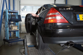 Tijdens de eerste acht maanden van dit jaar zijn 120.000 auto’s meer APK-gekeurd dan in dezelfde periode van vorig jaar.