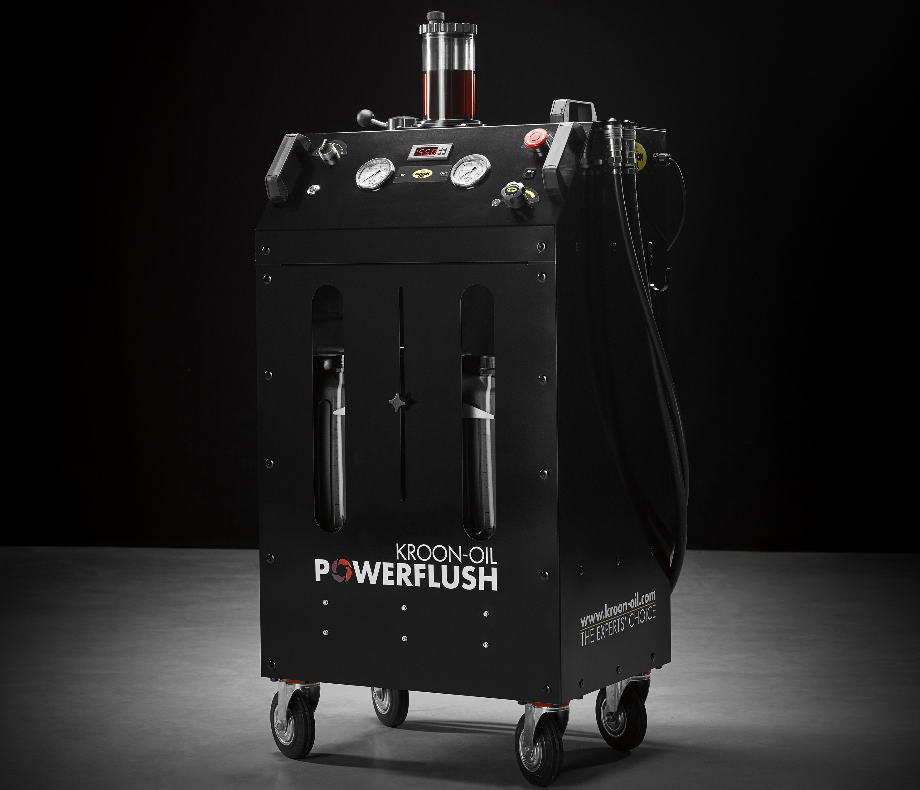 Eind vorig jaar introduceerde de smeermiddelenproducent al de PowerFlush TPE. Een doorontwikkeling op het PowerFlush-automaatspoelconcept. De namen van de adapters in het advies bevatten daarom de codes van zowel de eerste generatie PowerFlush als de nieuwe TPE codes.