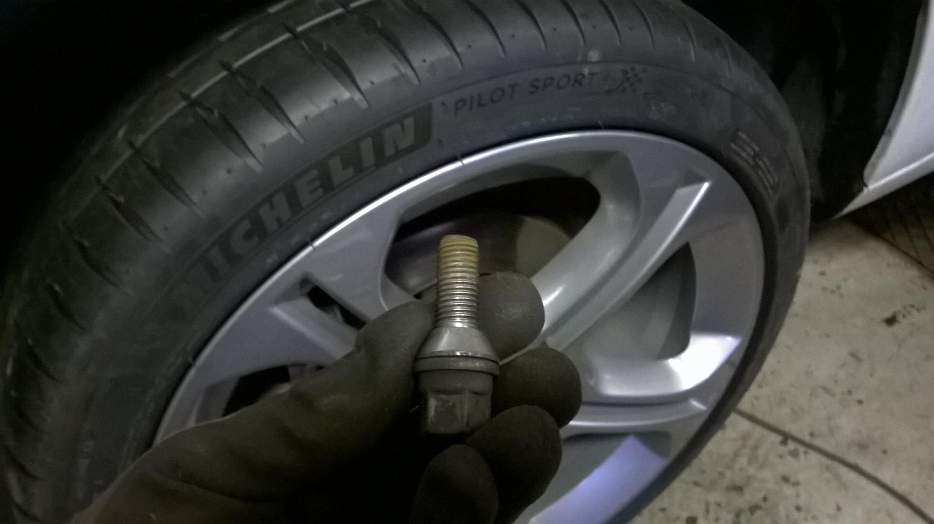 Wielbouten worden tijdens een autoleven tientallen keren los- en aangehaald. Zijn ze daartegen bestand?