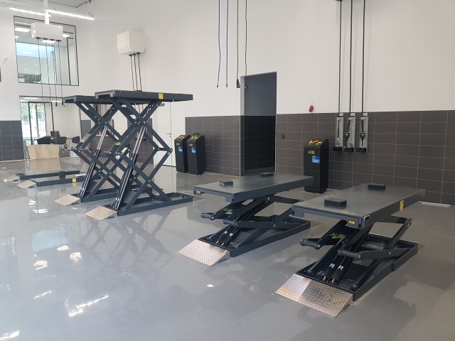 De deuren van de Autec-VLT vakbeurs zijn  van 28 t/m 30 maart geopend van 14:00 tot 22:00 uur.