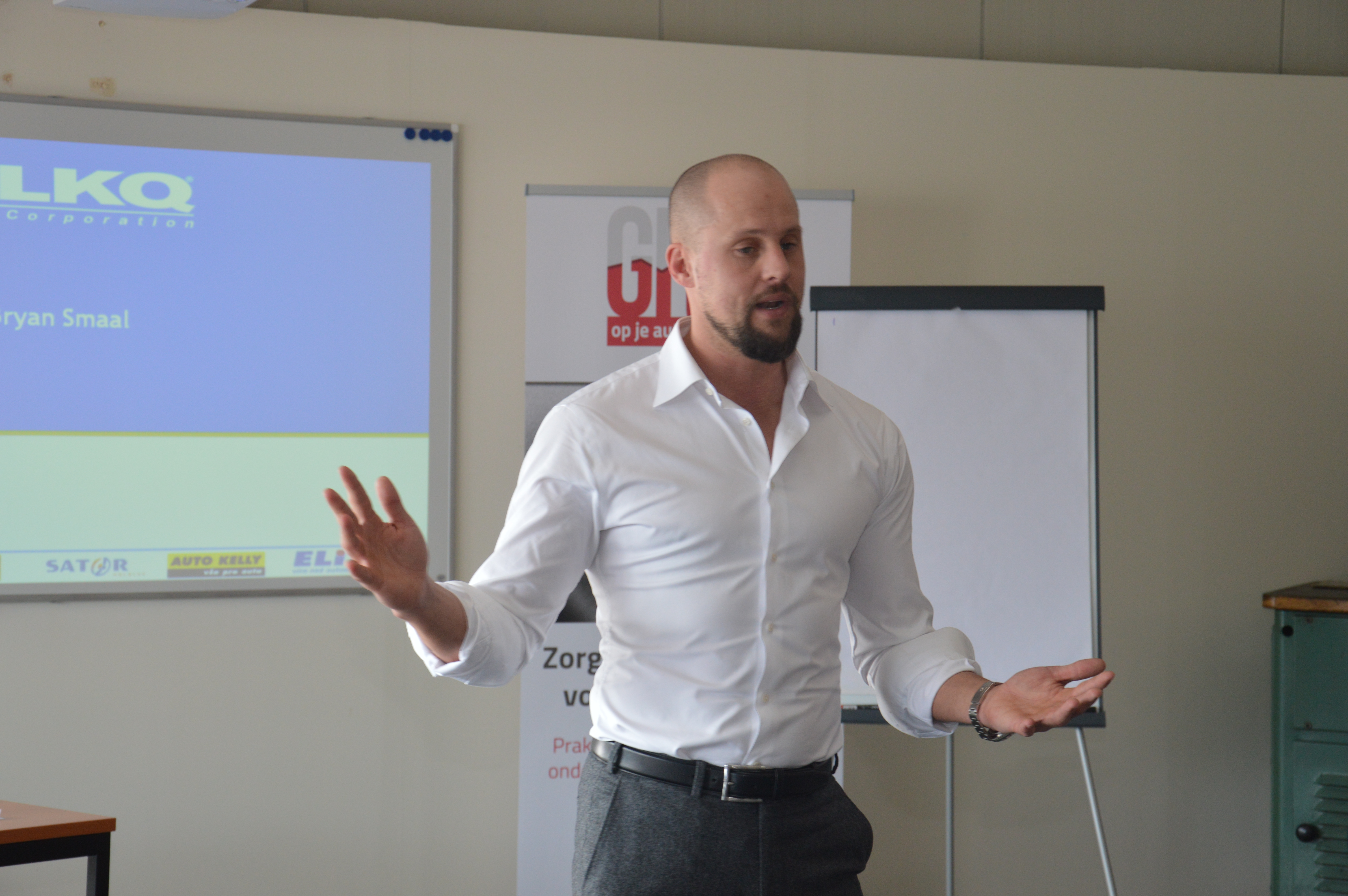 Boekhouden ingewikkeld? Misschien wel, maar dankzj Bryan Smaal halen de 27 Grip-deelnemers nu precies die informatie uit een balans en resultatenrekening die ze nodig hebben.