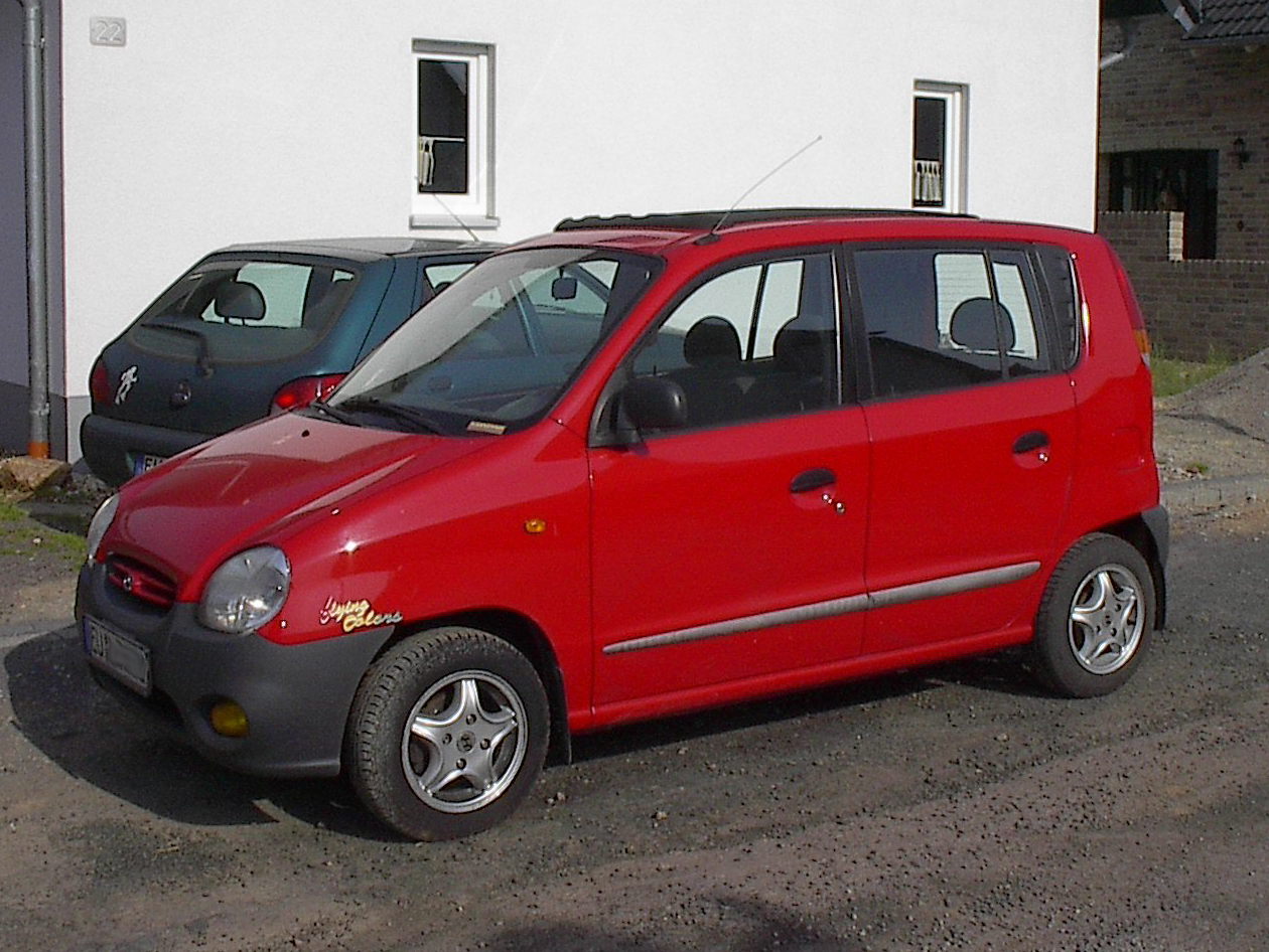 Van de Hyundai Atos verdriedubbelde de export, zegt VWE. Die van de Ford Fiesta nam 28 % toe. Al lang oude modellen, niet helder waarom juist nu pas de export groeit. (foto Madwater at the German language Wikipedia, CC BY-SA 3.0, https://commons.wikimedia.org/w/index.php?curid=9379874)