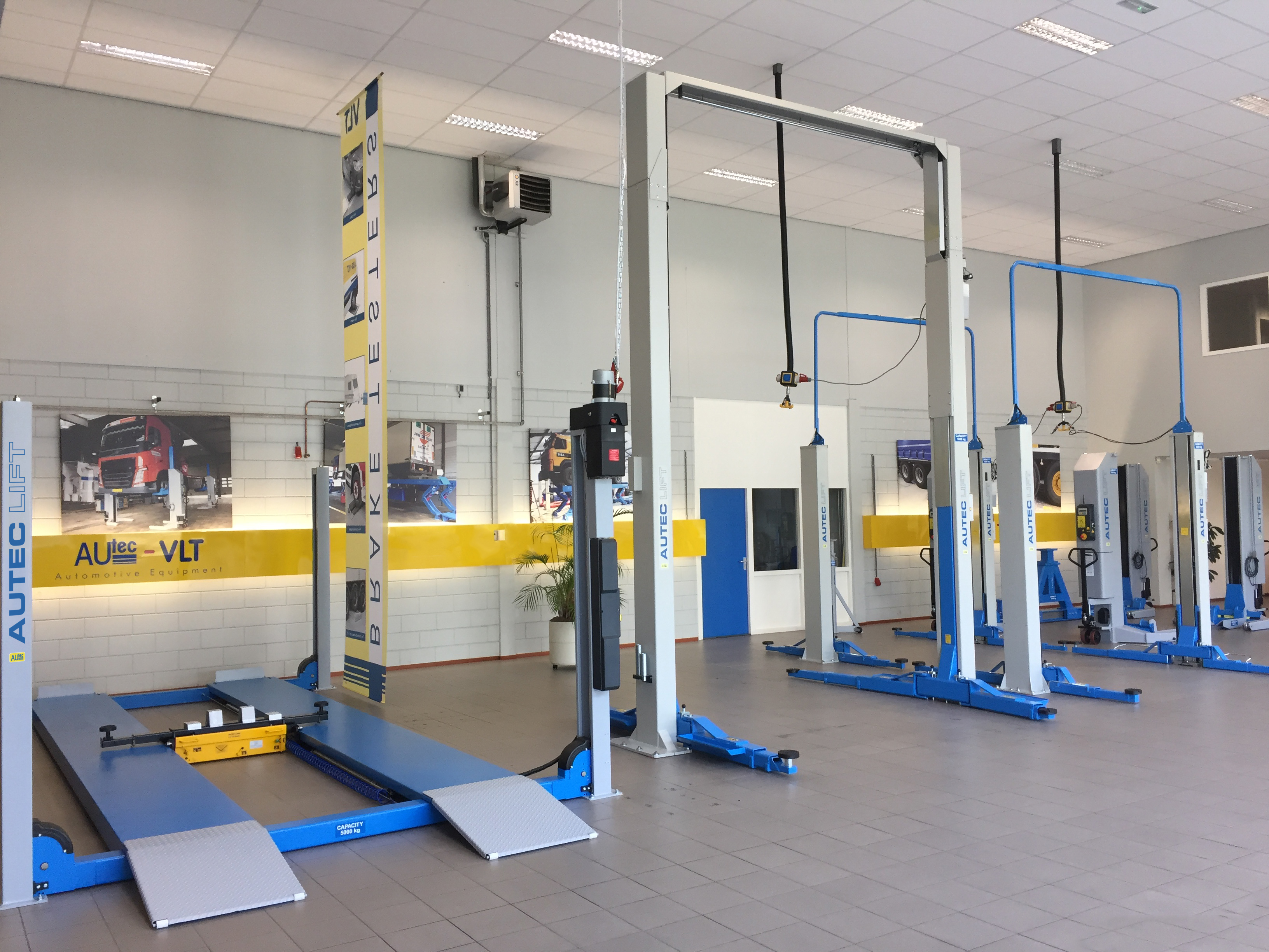 Sinds zijn oprichting op 30 oktober 1987 heeft Autec 15.000 hefbruggen verkocht.