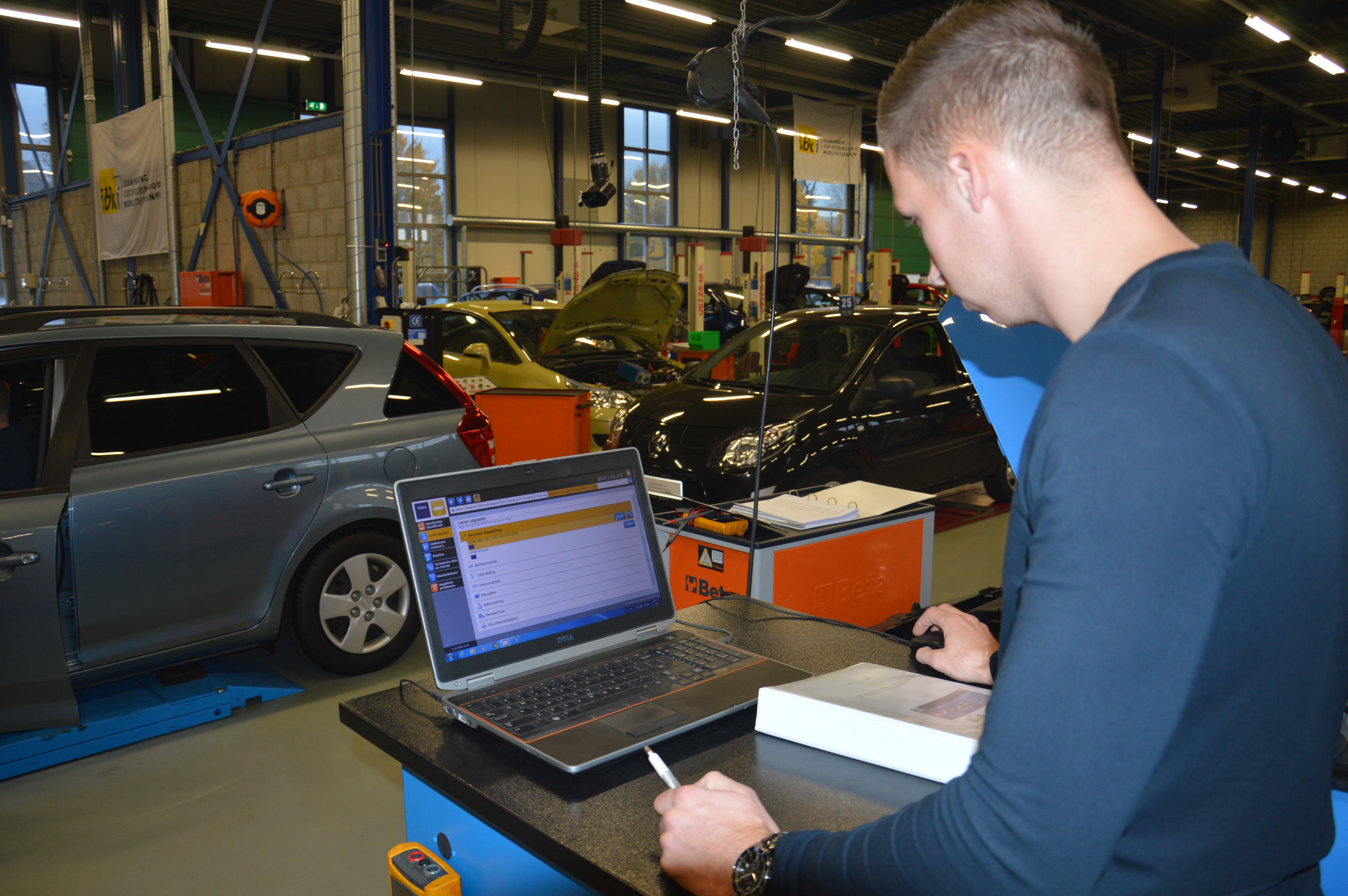 De halvefinalisten zijn bekend! Na de theorie volgt de praktijk. Net als vorig jaar zal de halve finale in de Examenwerkplaats van Innovam plaatsvinden.