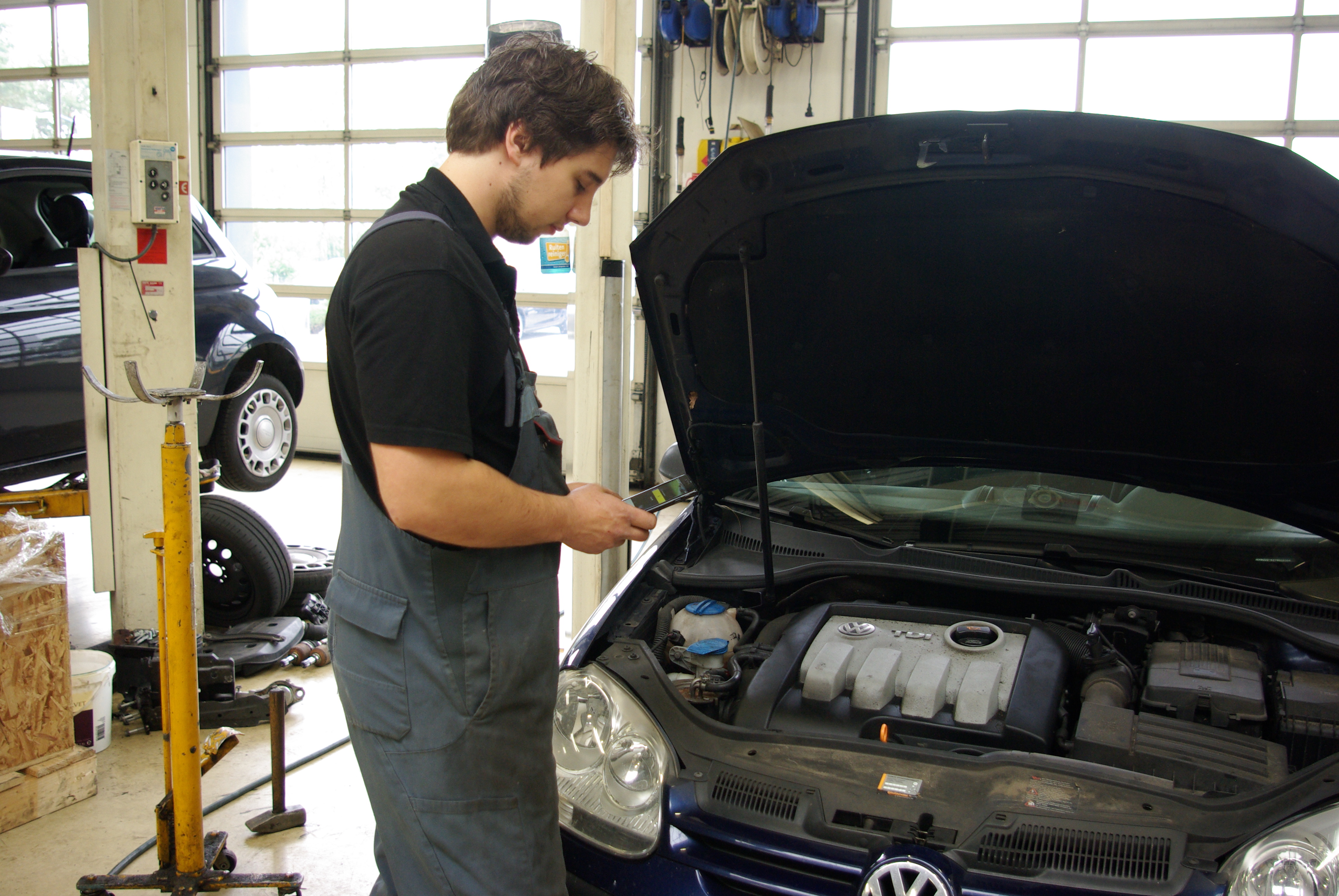 Appen onder werktijd. Geen probleem natuurlijk. Zo onderhoud je contact met klant of kan je hem op de hoogte houden van de voortgang van een reparatie.