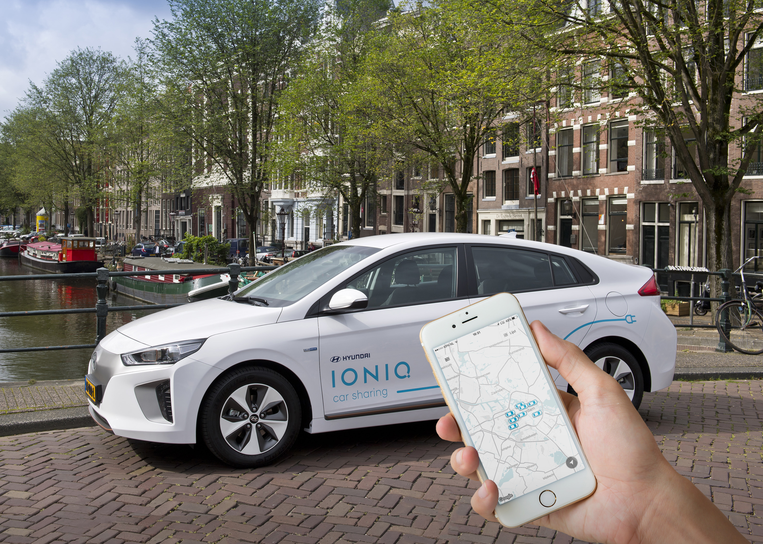 Dit zou de toekomst zijn van de automarkt, elektrisch rijden en car sharing. Nu nog een proefproject met Hyundai, die trouwens wel goed verkoopt met zijn hybride Ioniq versie.