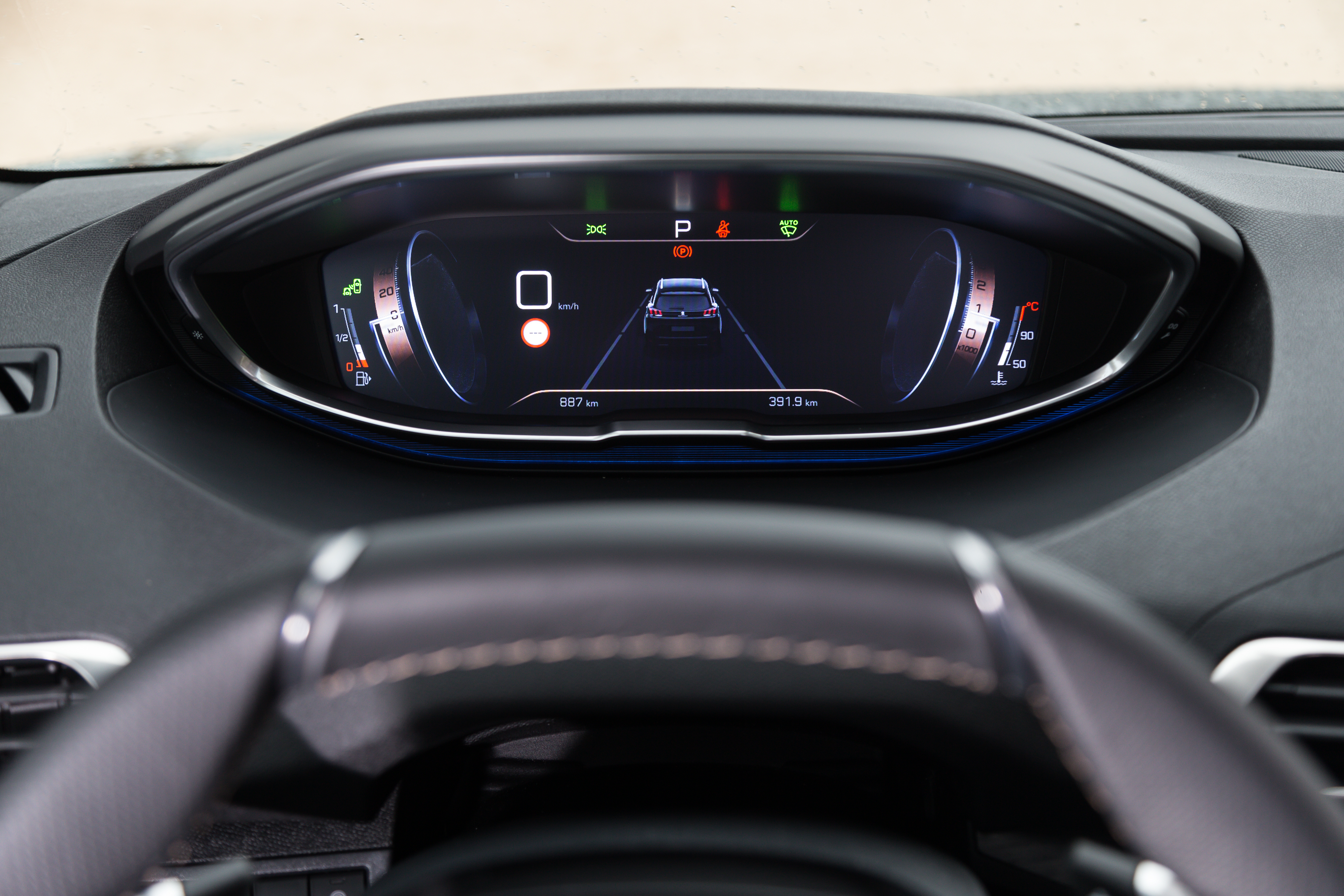 Elektronische kilometertellers moeten net zo goed beveiligd worden als motor- en emissiesturingen waar niemand zonder toestemming aan mag kunnen morrelen.