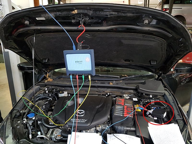 De scope maakt de communicatiestoringen op de CAN-bus zichtbaar.