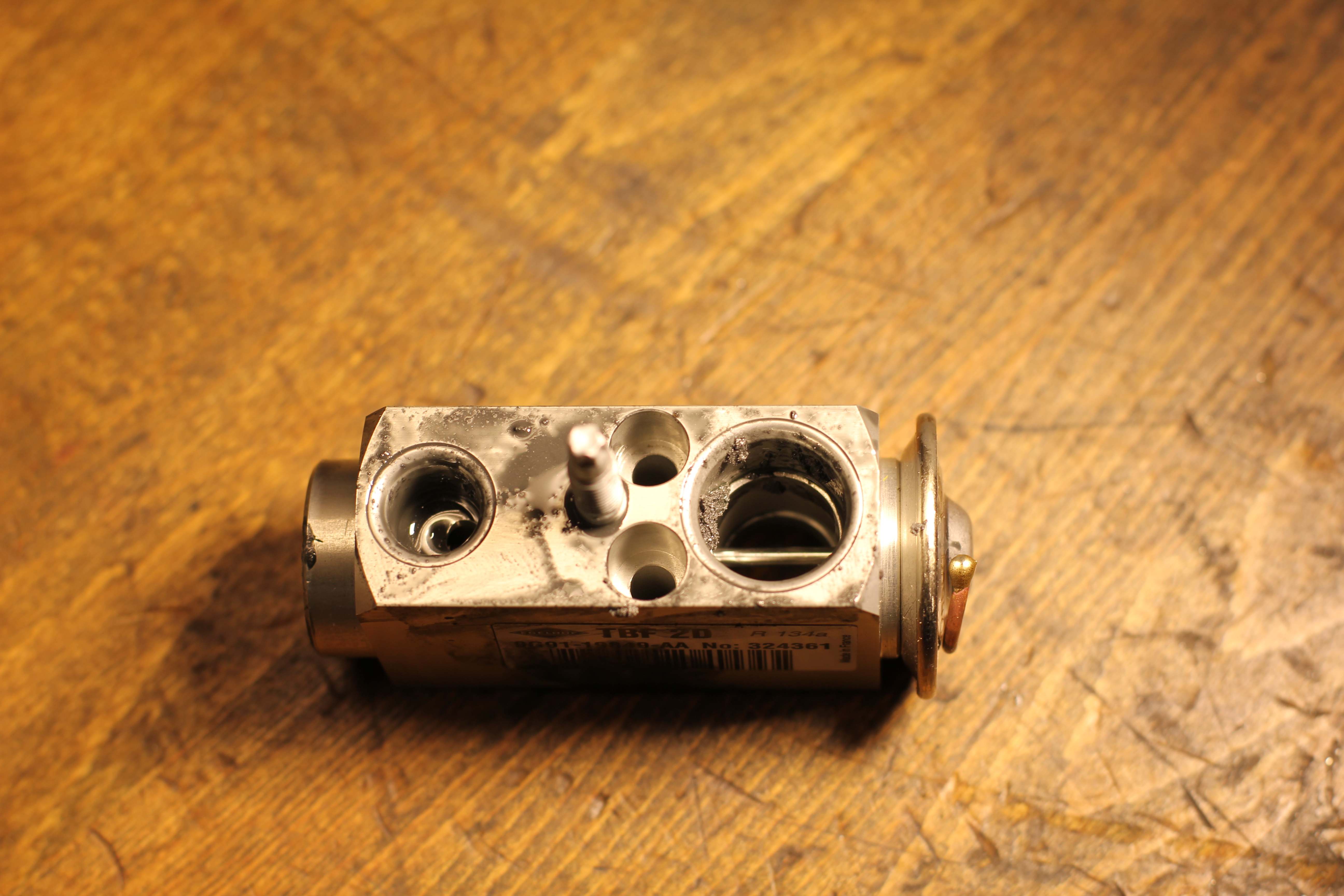 Verontreinigingen kunnen het expansieventiel ontregelen.