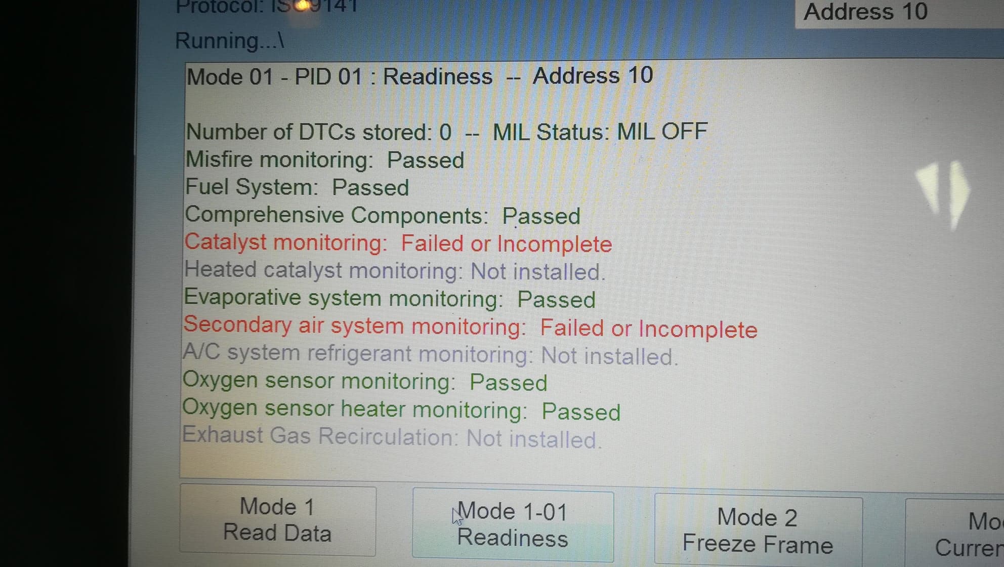 Na vervanging van de lambdasonde en LMM zijn er geen foutcodes, maar goed lopen doet de Golf V5 niet.