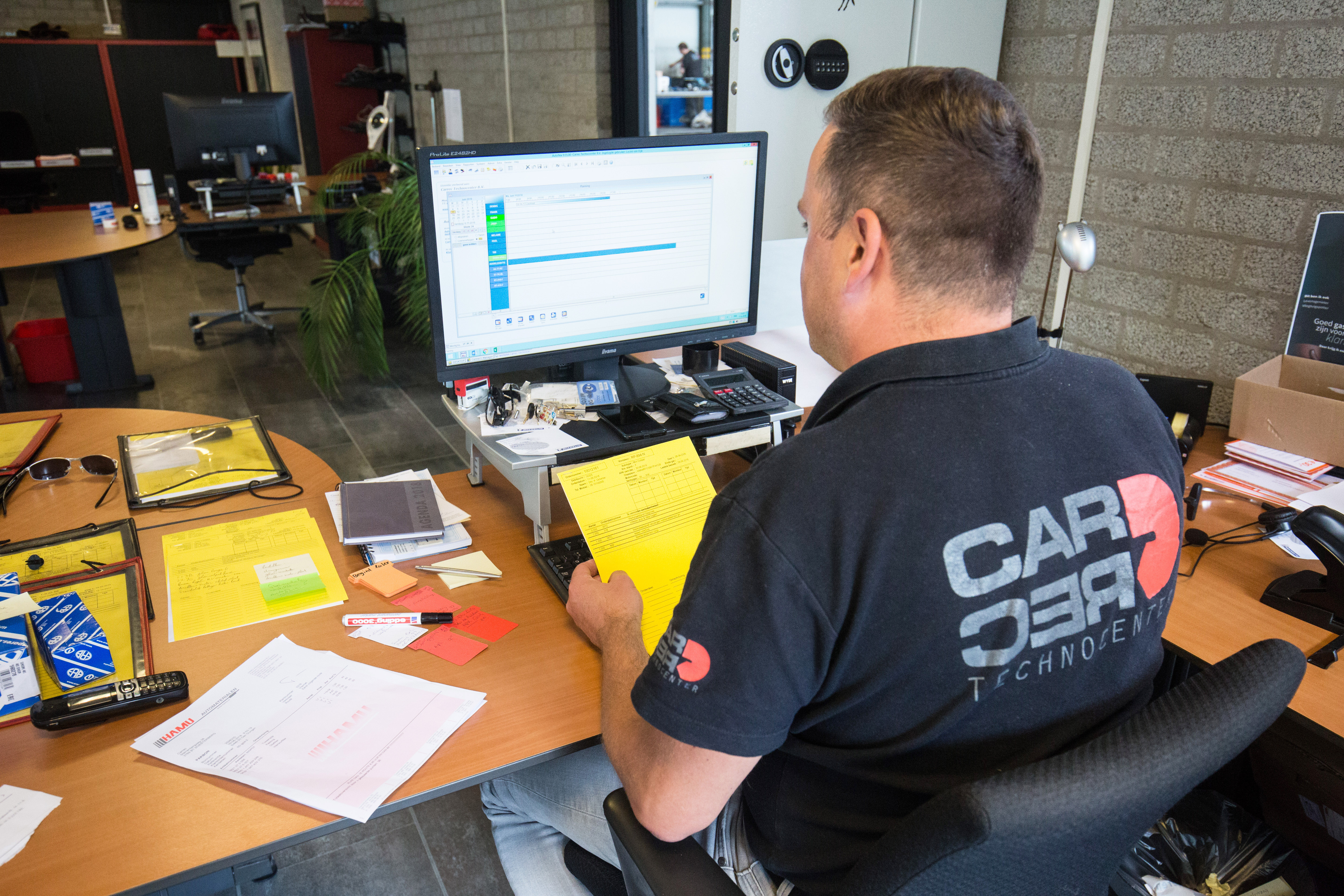 De werkorder is liefst zo compleet mogelijk. Al bij het eerste contactmoment vraag je door waar nodig.