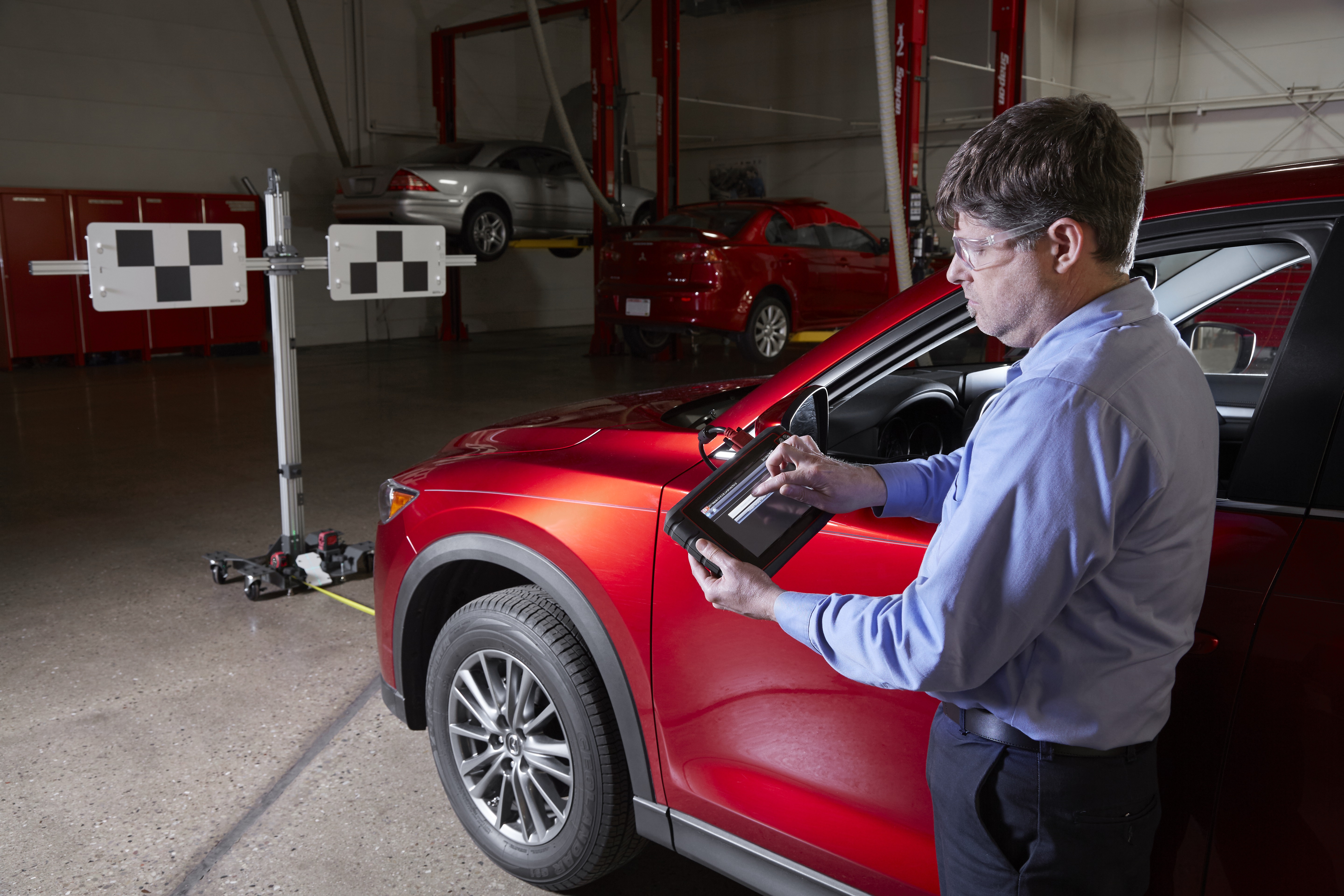 Natuurlijk werkt de EZ-ADAS naadloos samen met de Snap-on diagnoseapparatuur.