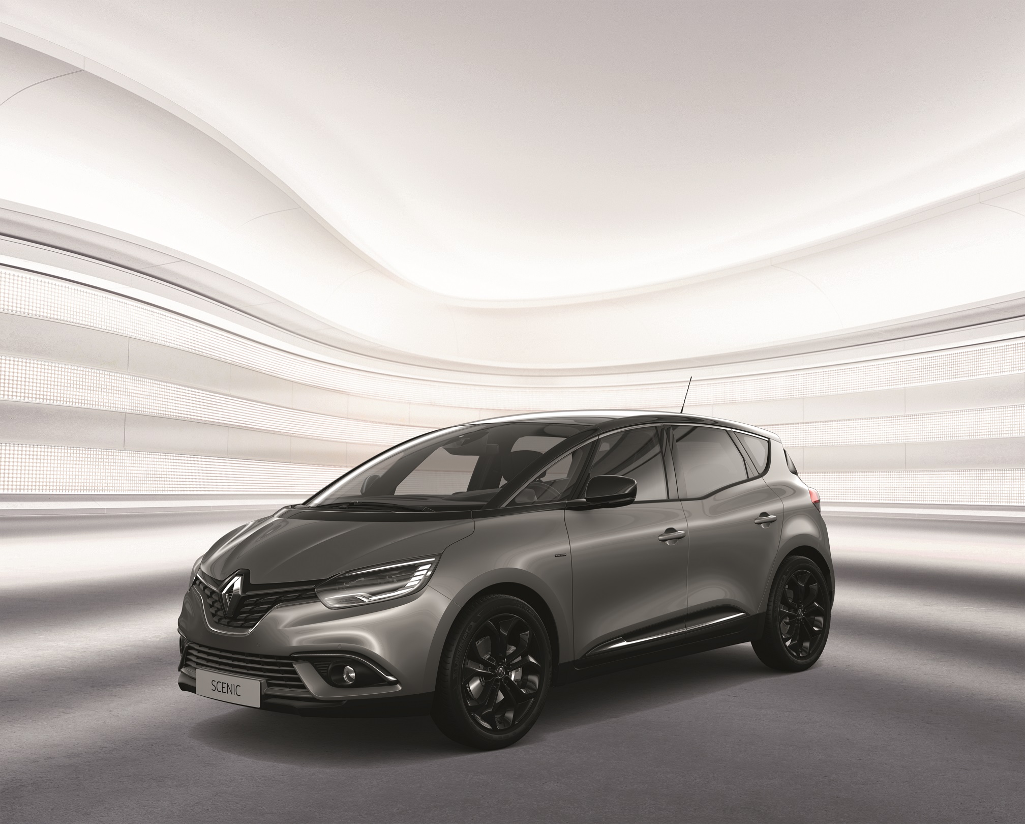 Ten afscheid de Renault Scénic in rouw-kleur, icoon van de mpv-mode die wordt wegbezuinigd.