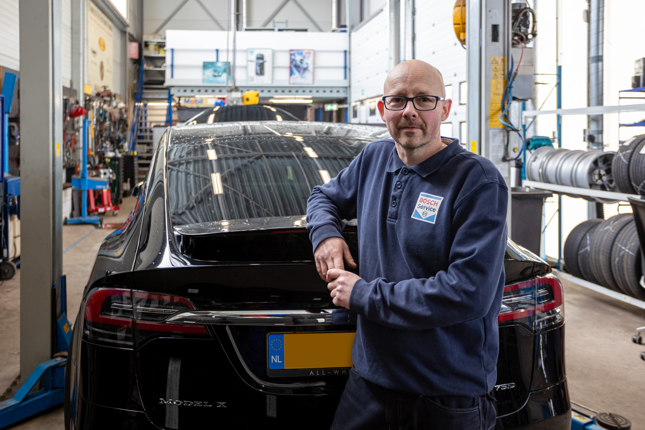 Jezelf specialiseren in Tesla kost de nodige tijd en inspanning. Voor Jan Doornenbal was het de moeite meer dan waard. “We zijn nu ook klaar voor de vloedgolf aan nieuwe EV’s die er aan komt.”