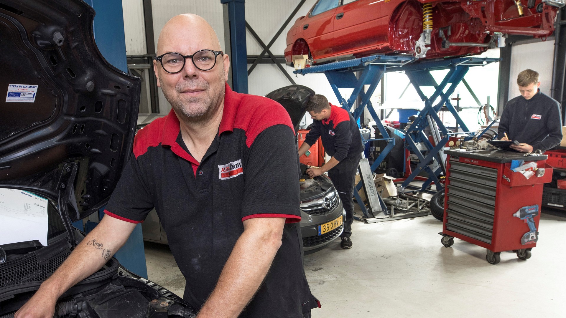 Erik Nieuwenhuizen is eigenaar van De Garage in Meppel
