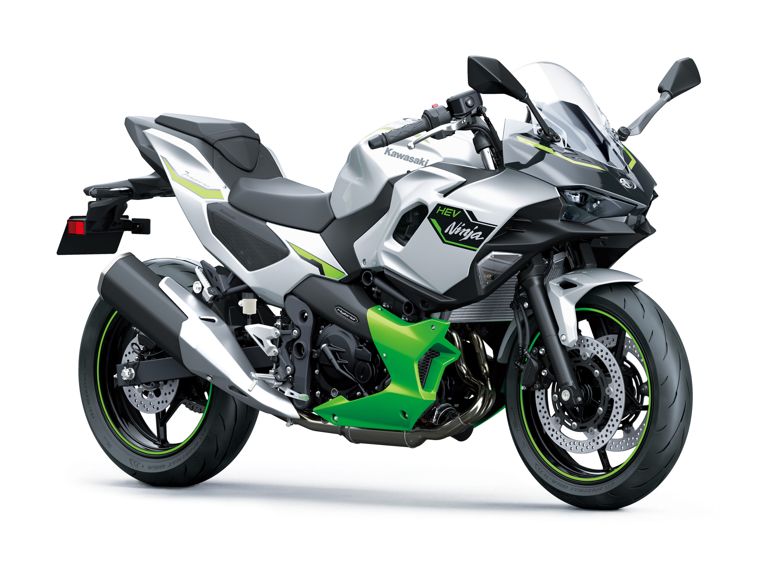 De Kawasaki Ninja 7 Hybrid is hier optisch minder groen dan we gewend zijn, maar inwendig is het een ander verhaal. - Foto's: Kawasaki