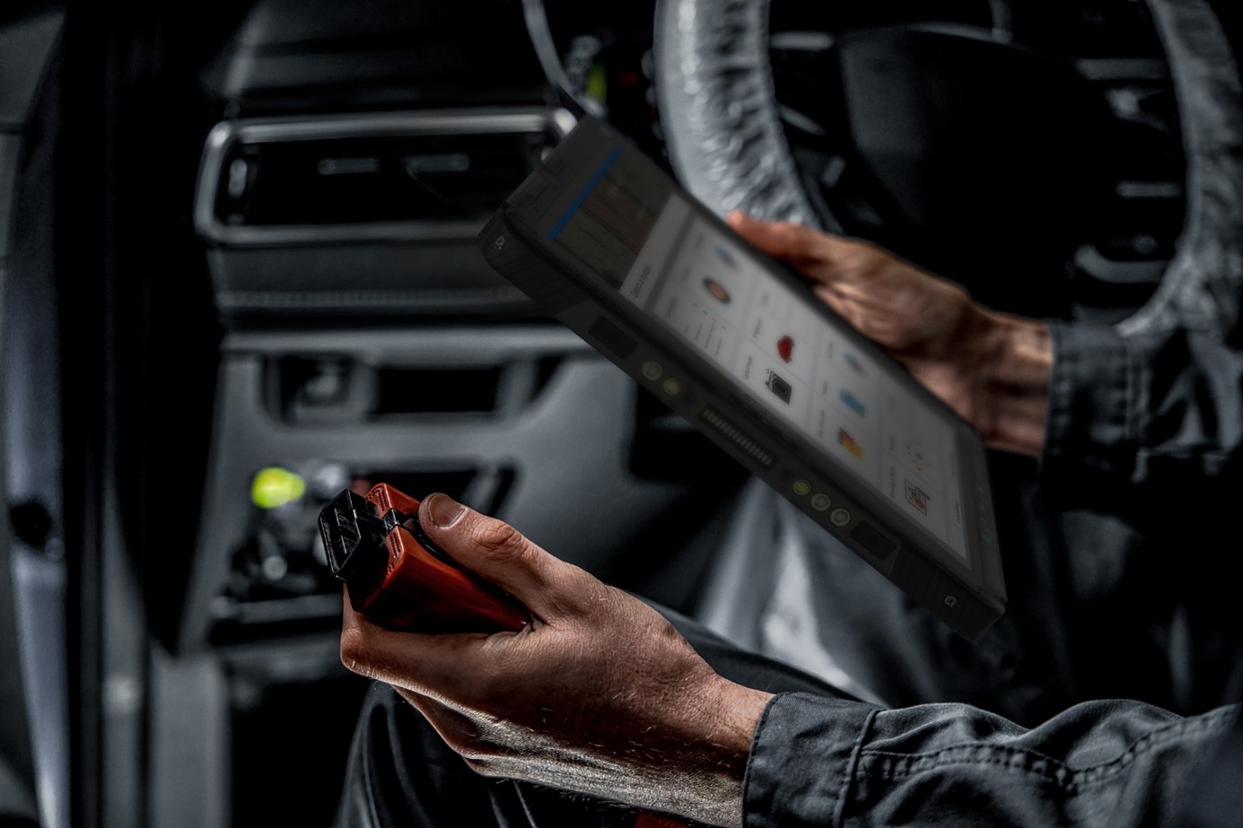 Getac biedt het autobedrijf ook op AI gebaseerde digitale tools voor de werkplaatsplanning, beheren van werkorders en automatiseren van elektronische voertuigcontroles. - Foto: Getac
