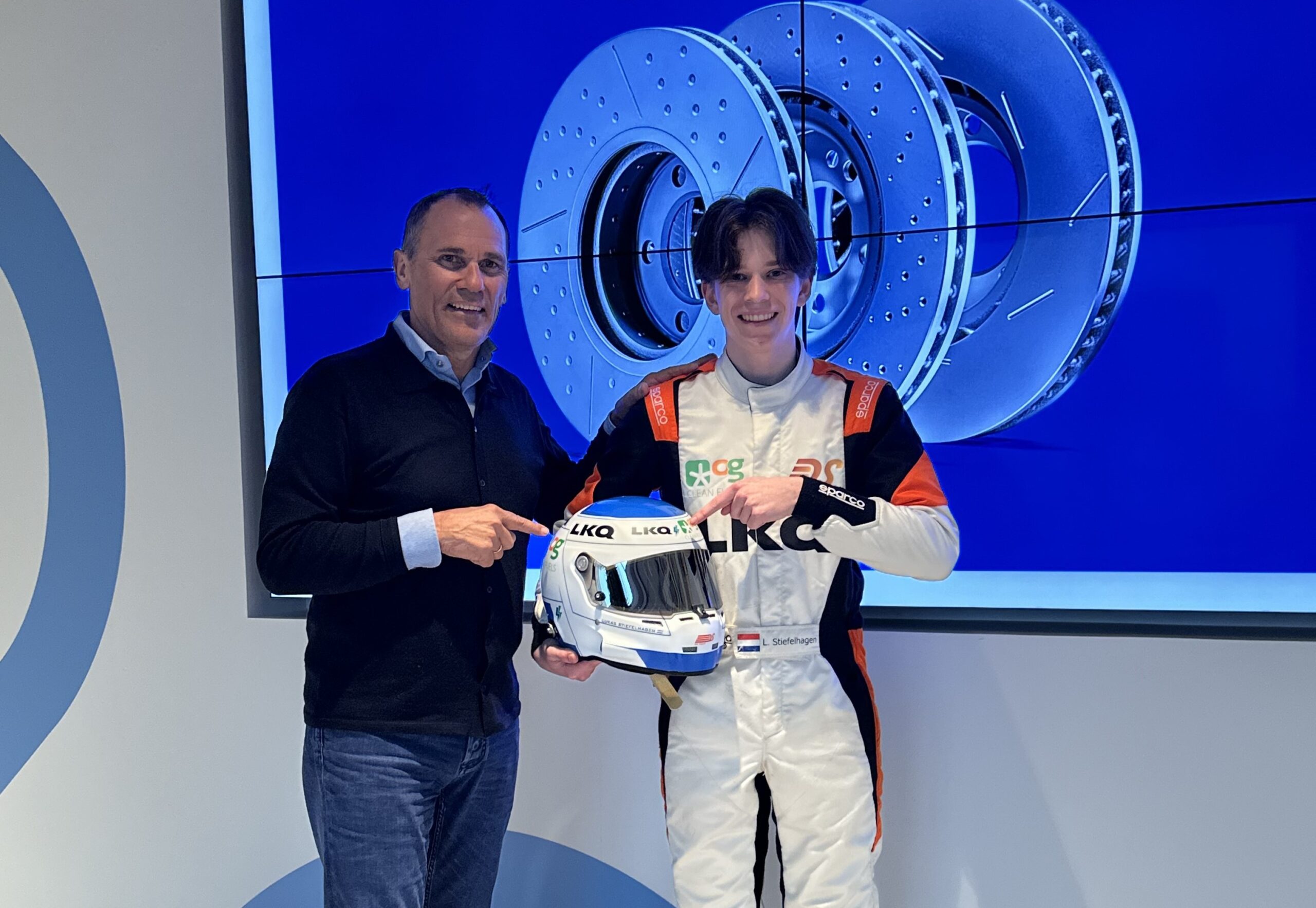 Johan van der Hoeven (CCO bij LKQ) en Lukas Stiefelhagen. Foto: LKQ