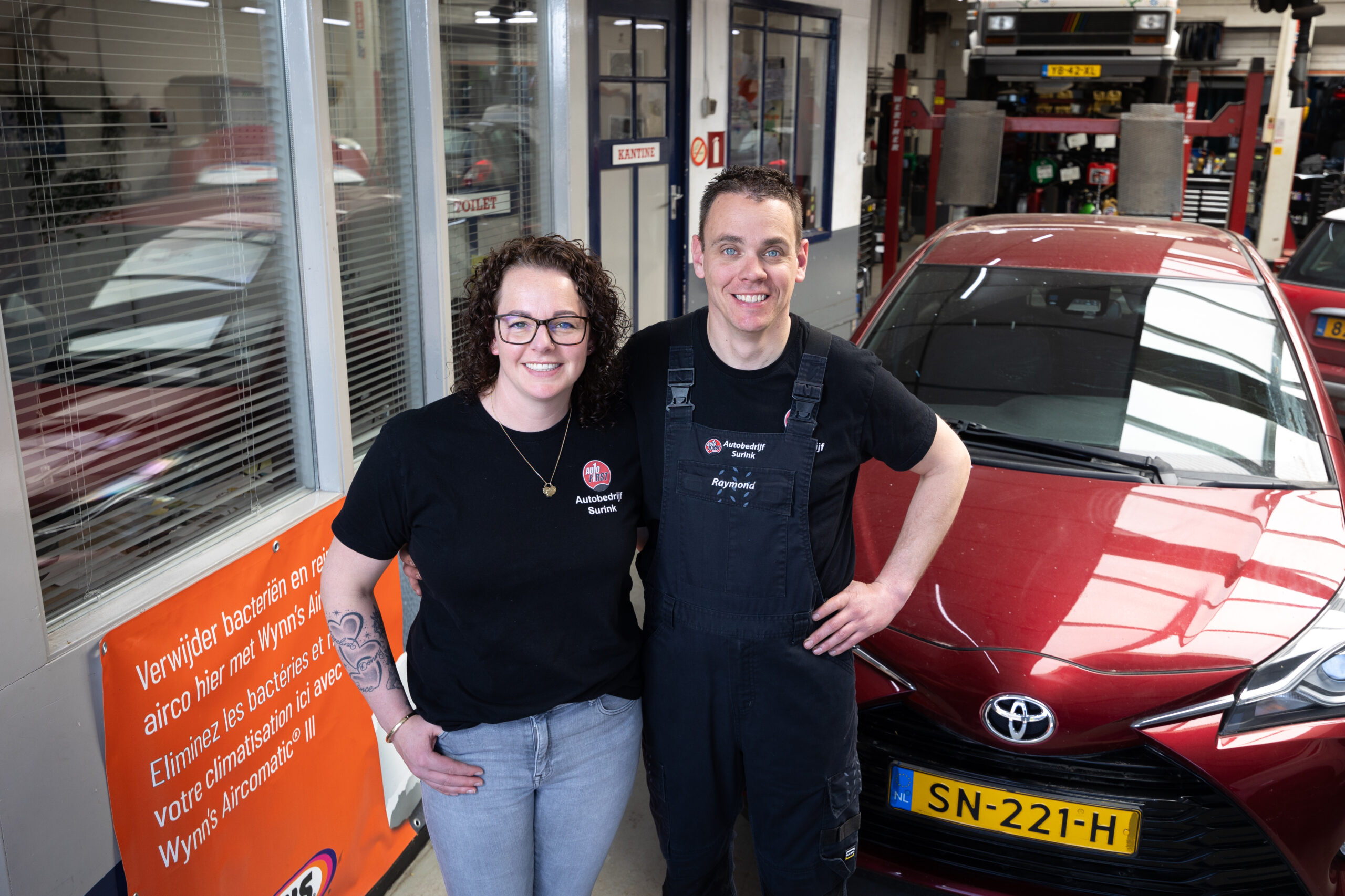 Nieuwe Niedorp - Raymond en Kirsten Surink van Autobedrijf Surink. Foto: Diederik van der Laan / Dutch Photo Agency