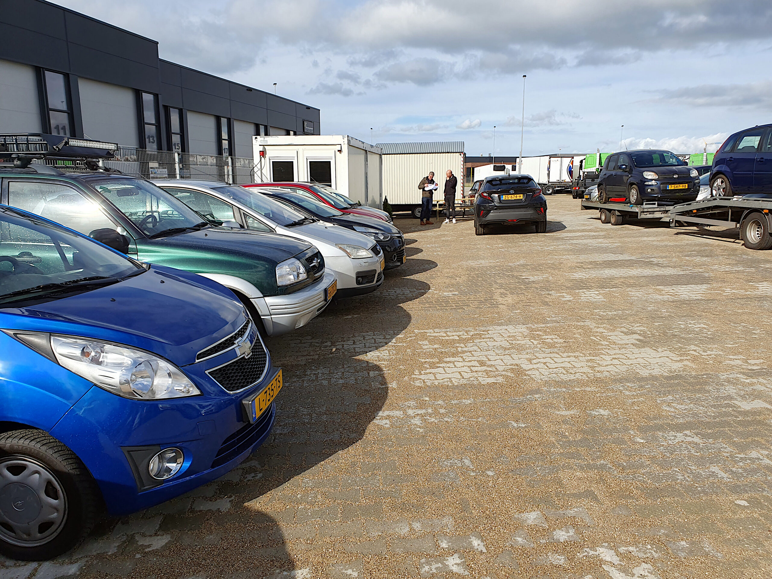 Volgens autoverkoper Rick Krieger zit zijn winst vooral in de omzetsnelheid.