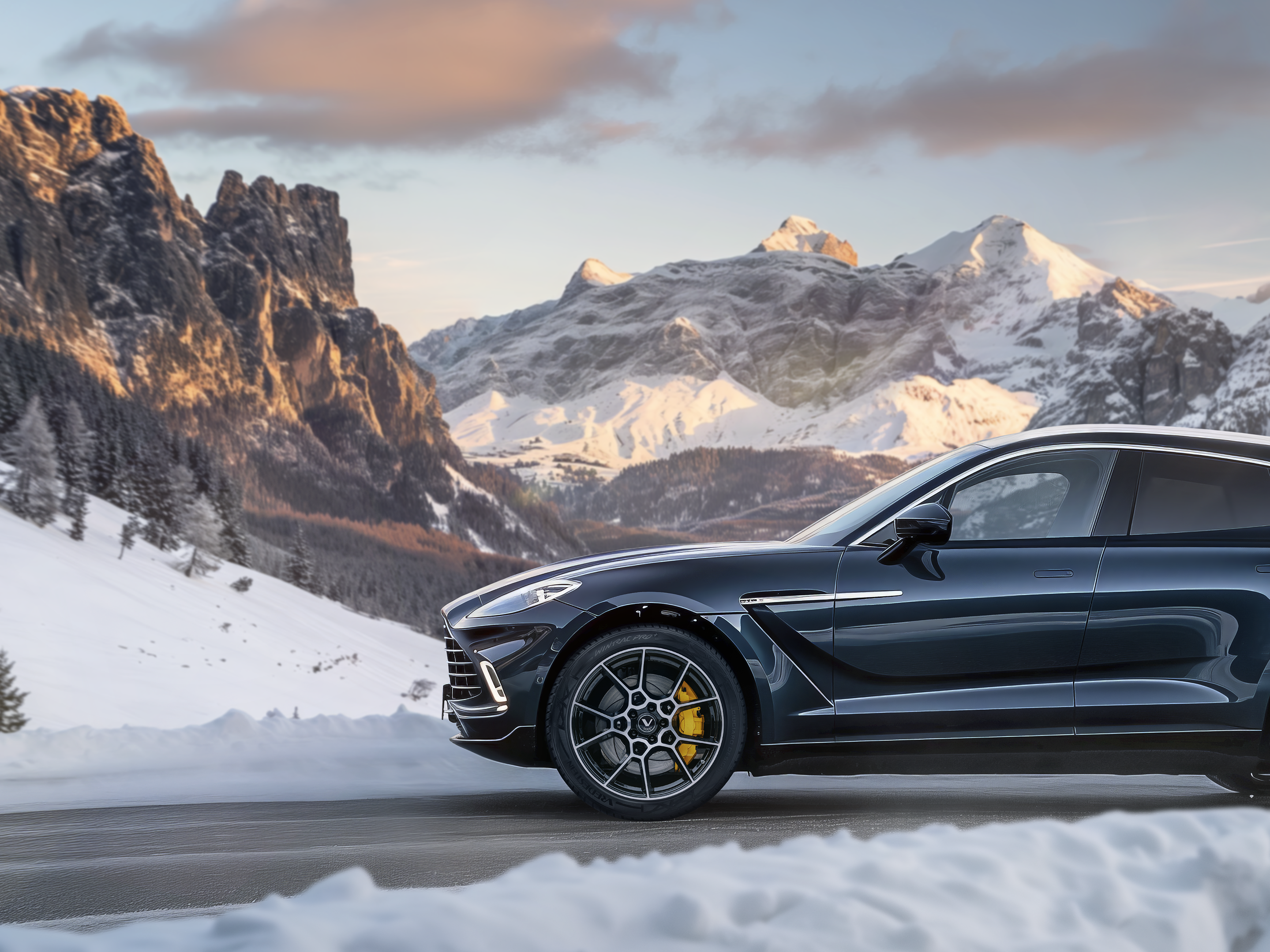 Een nieuwe mix van polymeren en harsen zorgt volgens de bandenproducent voor grotere flexibiliteit en een uitstekende grip op nat wegdek.