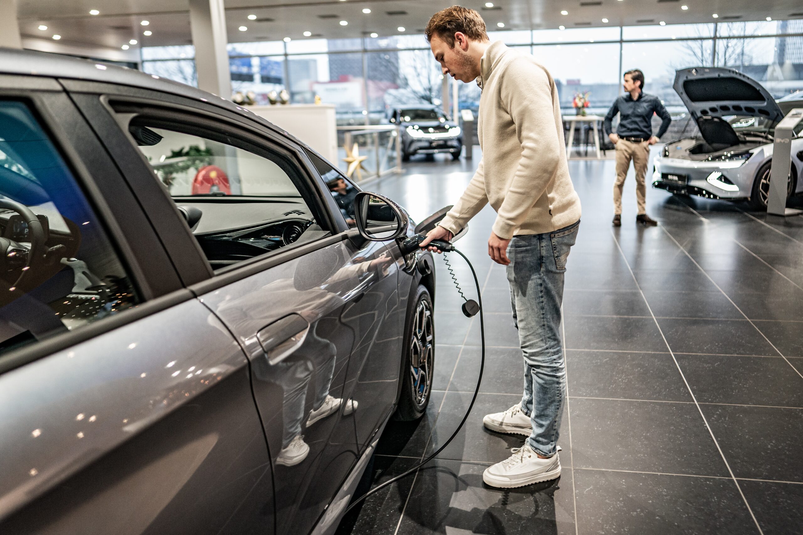 Autoverkooppunt BYD Louwman Amsterdam. - Foto: Foto: ANP / Hollandse Hoogte / Joris van Gennip