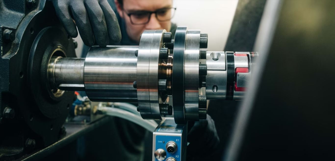 Een zuinigere, sterkere, goedkopere én lichtere elektromotor. BMW ziet er brood in. Foto: BMW