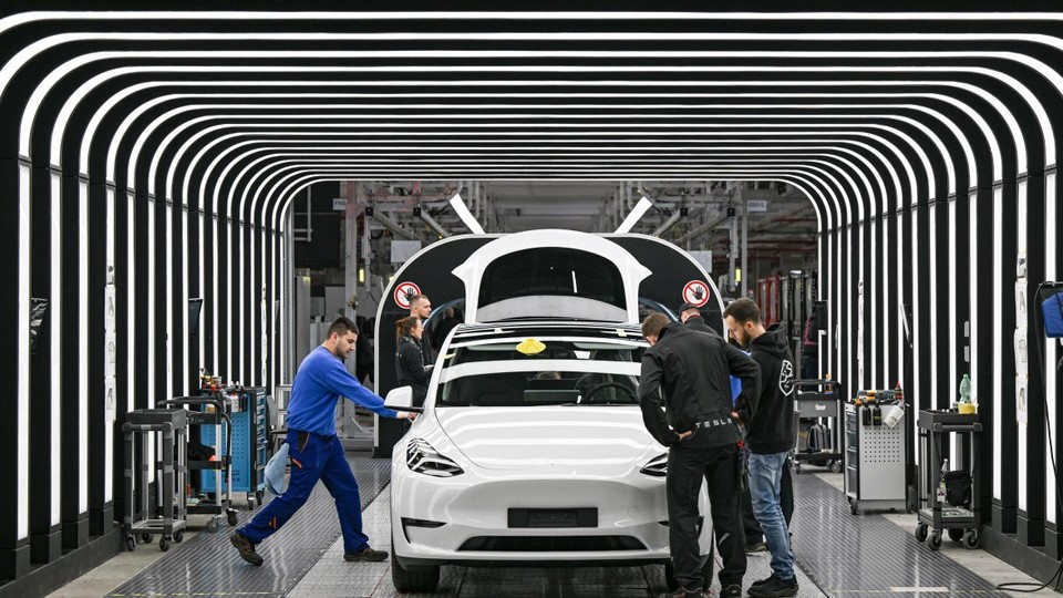 Ondanks bezwaren van milieuactivisten is er goedkeuring om de Tesla-fabriek uit te breiden. Foto: Tesla