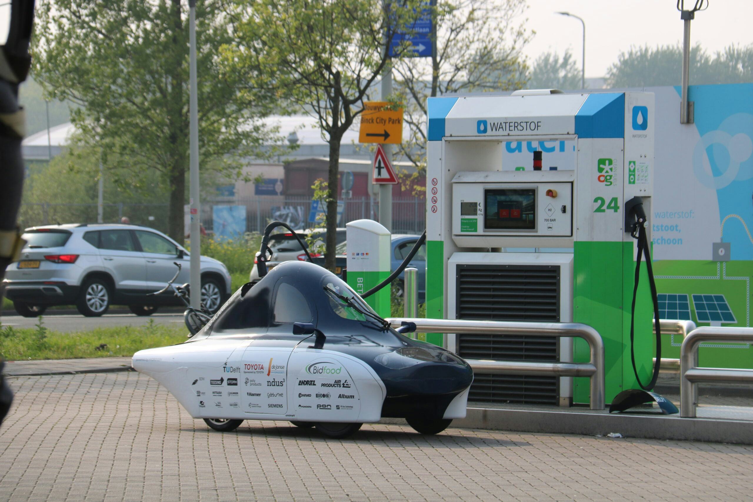 Licht van stuk, compact en zuinig. Daar staat ie dan na 9 maanden hard werk, de Eco-Runner XIV. Foto: Eco-Runner Team Delft