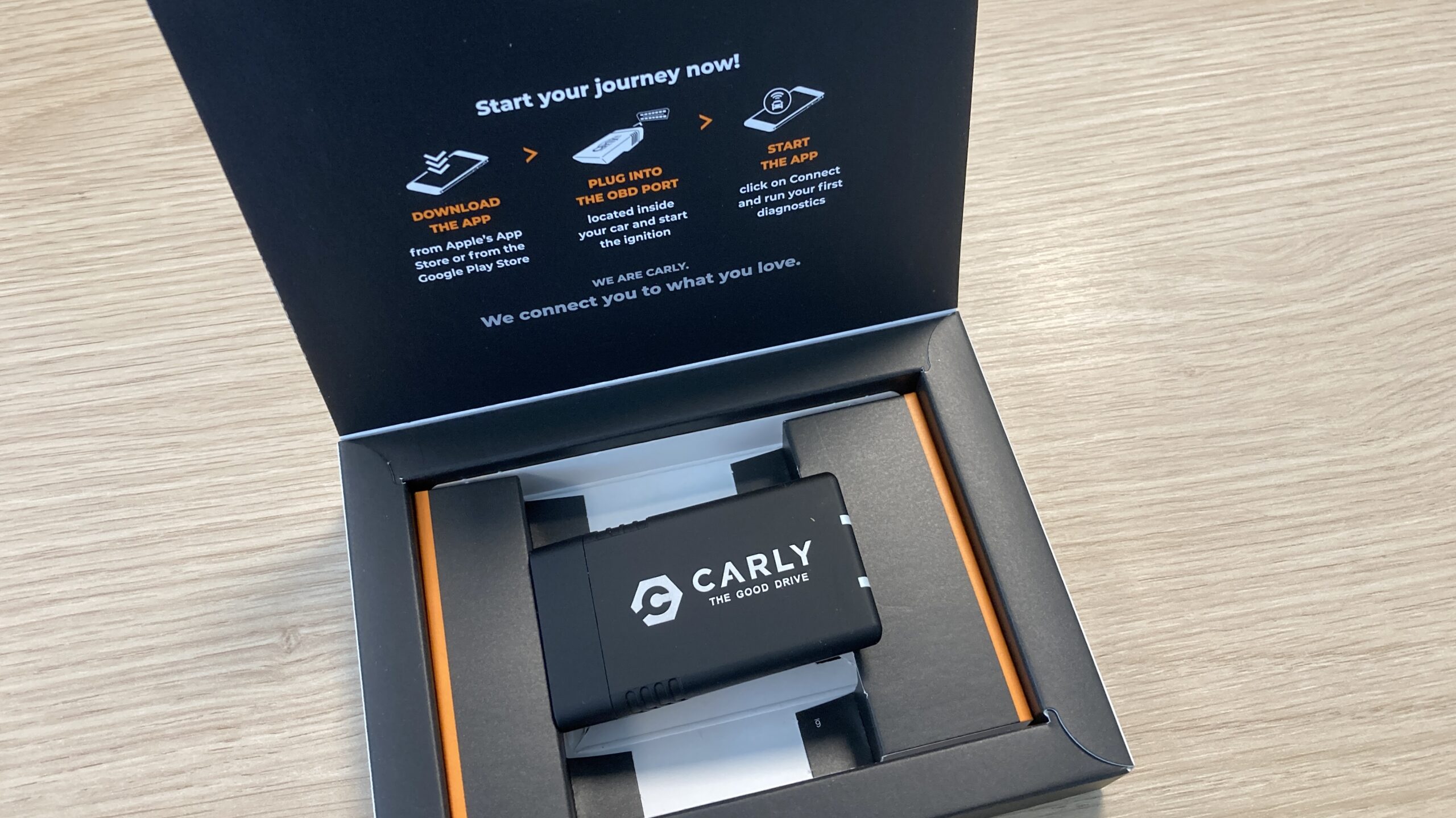 Mooi doosje, mooie beloftes. Maakt Carly ze waar? 