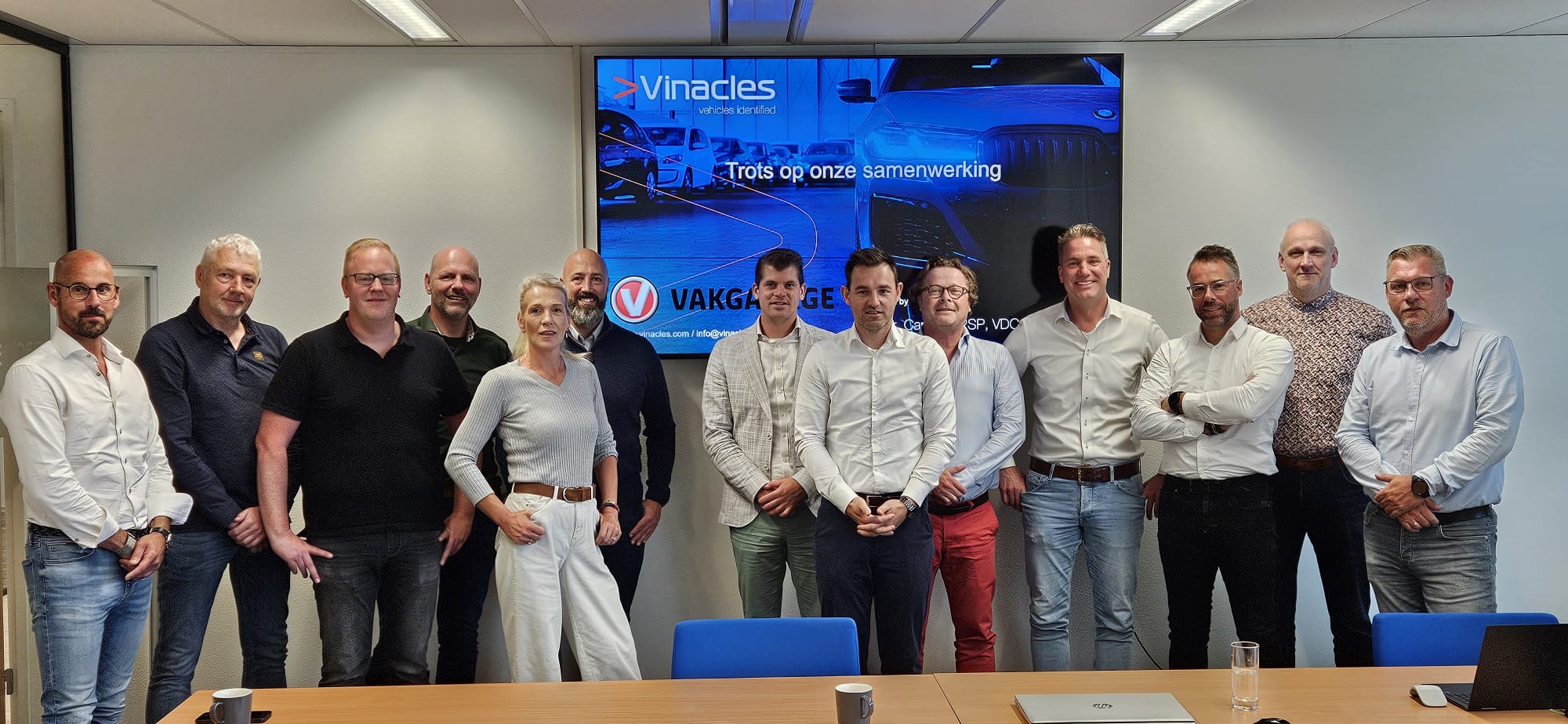 De teams van Vakgarage en Vinacles. Foto: Vinacles