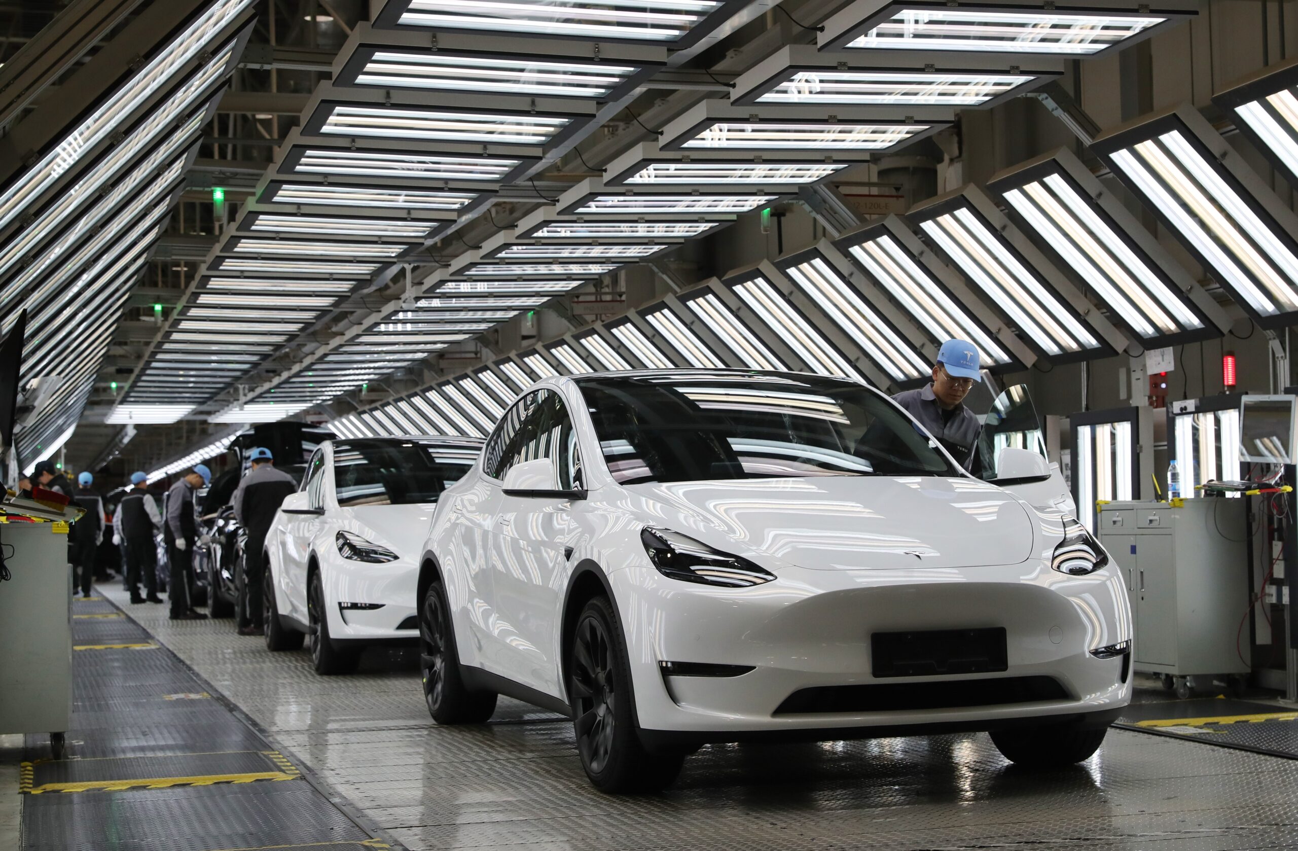 Productie van Tesla's in de fabriek in Shanghai. - Foto: Xinhua/Fang Zhe