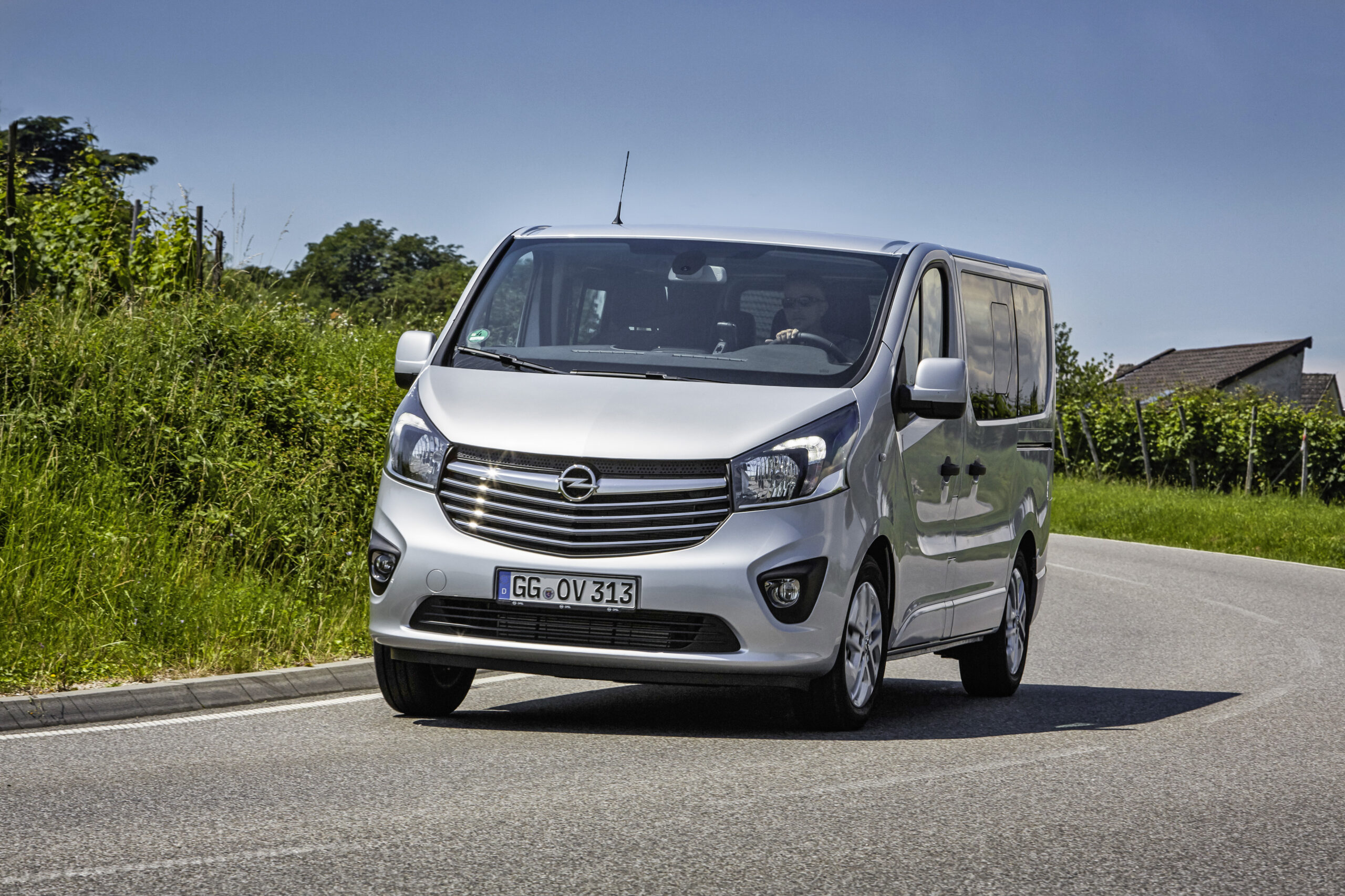 Opel Vivaro (Combi Plus) op archiefbeeld. - Foto: Opel