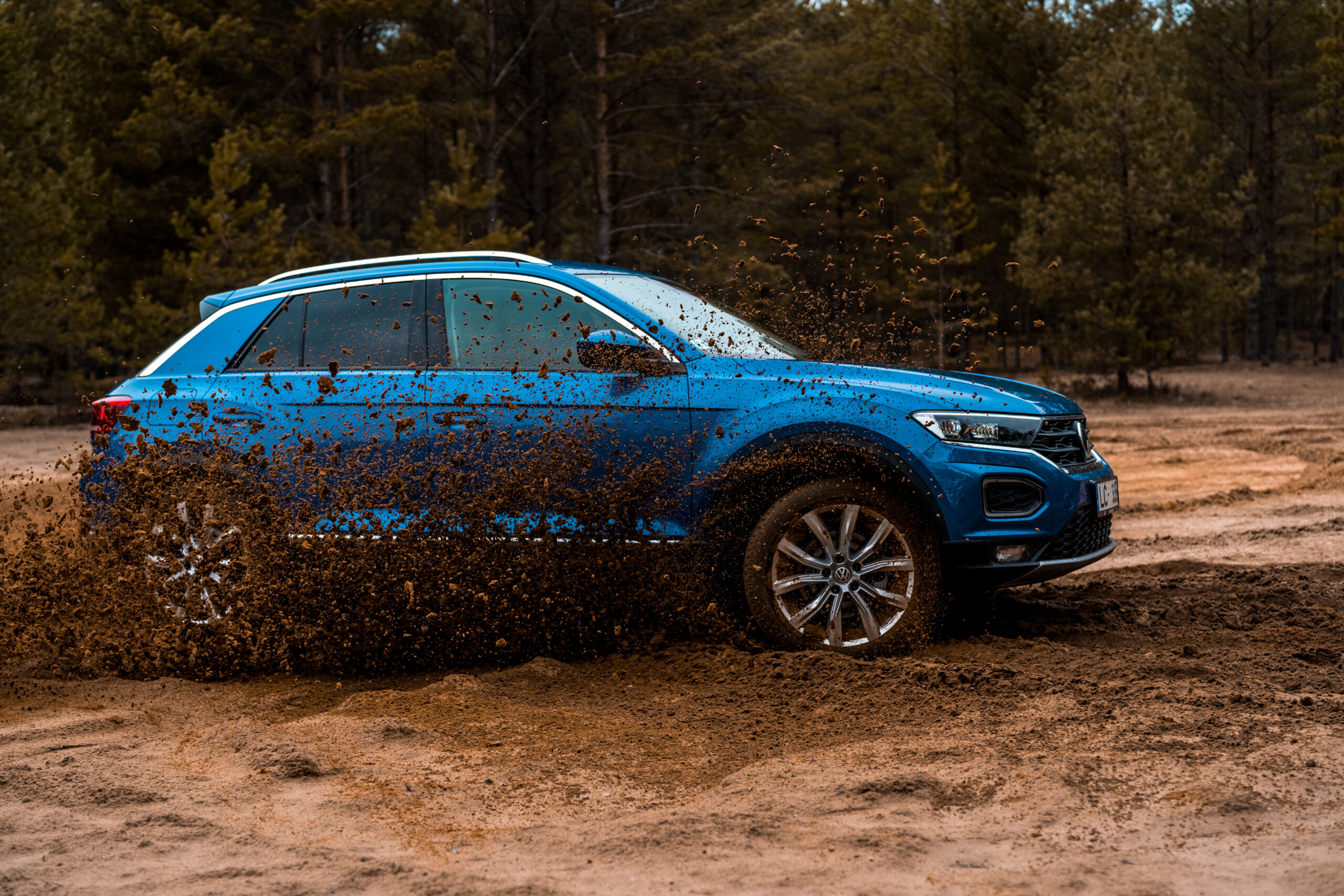 In de meest gezochte modellen was de Volkswagen T-Roc de hoogste stijger. De SUV steeg vijf plaatsen, naar de negende positie. Foto: Shutterstock