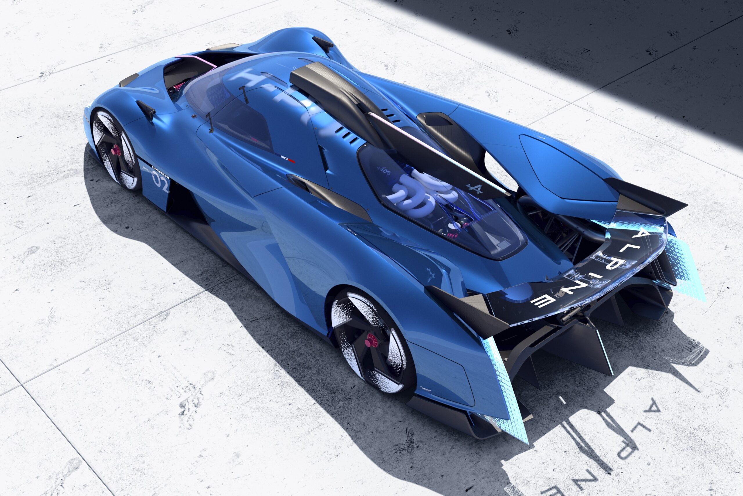 Technisch gezien steelt Alpine de autoshow in Parijs, met doorzichtig spoilerwerk maar vooral een pure waterstofmotor. Alleen iets voor racers, of serieus alternatief voor elektrisch?