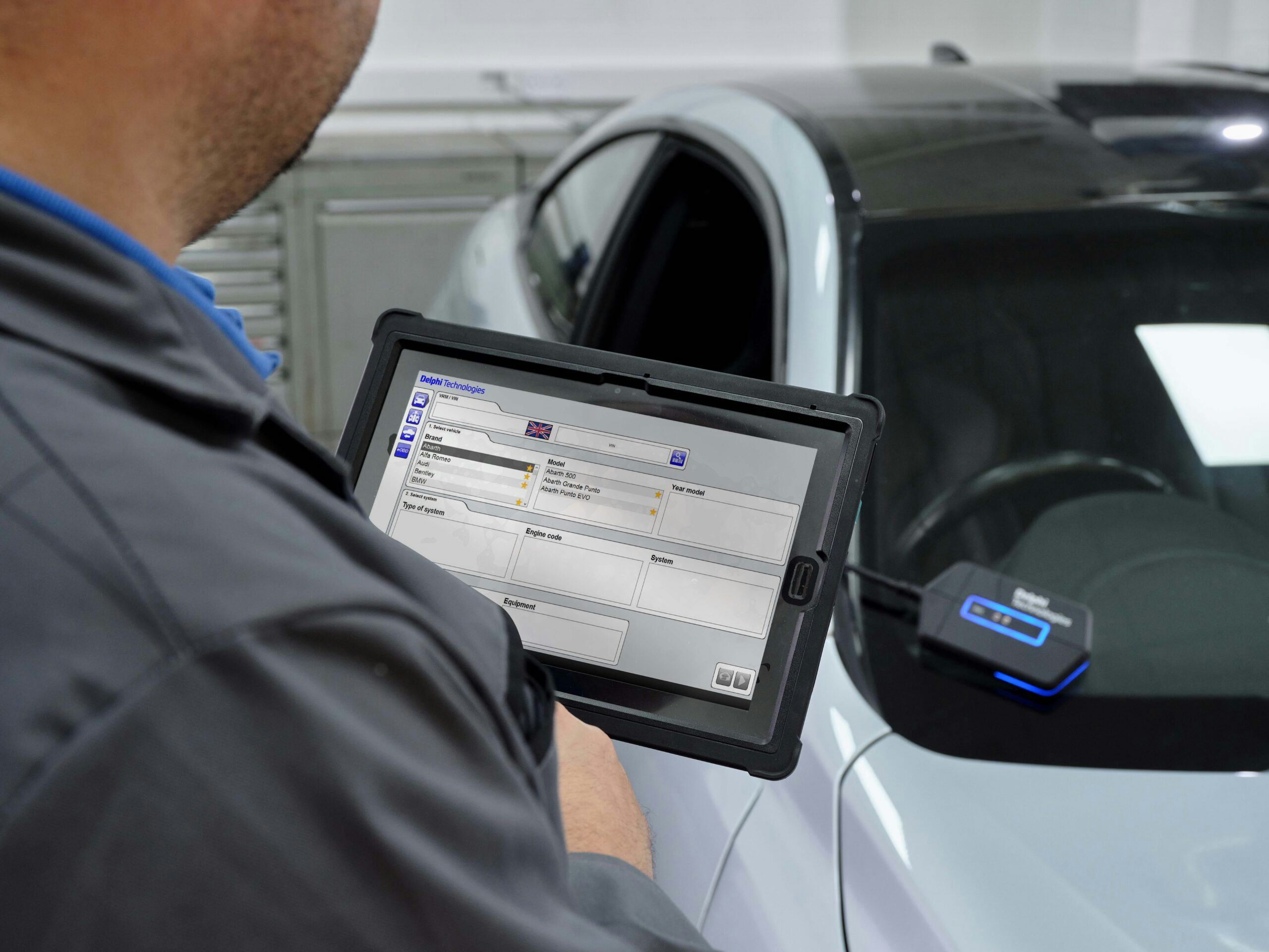 Auto's worden slimmer, diagnoseapparatuur ook. Wat kan je er allemaal mee?