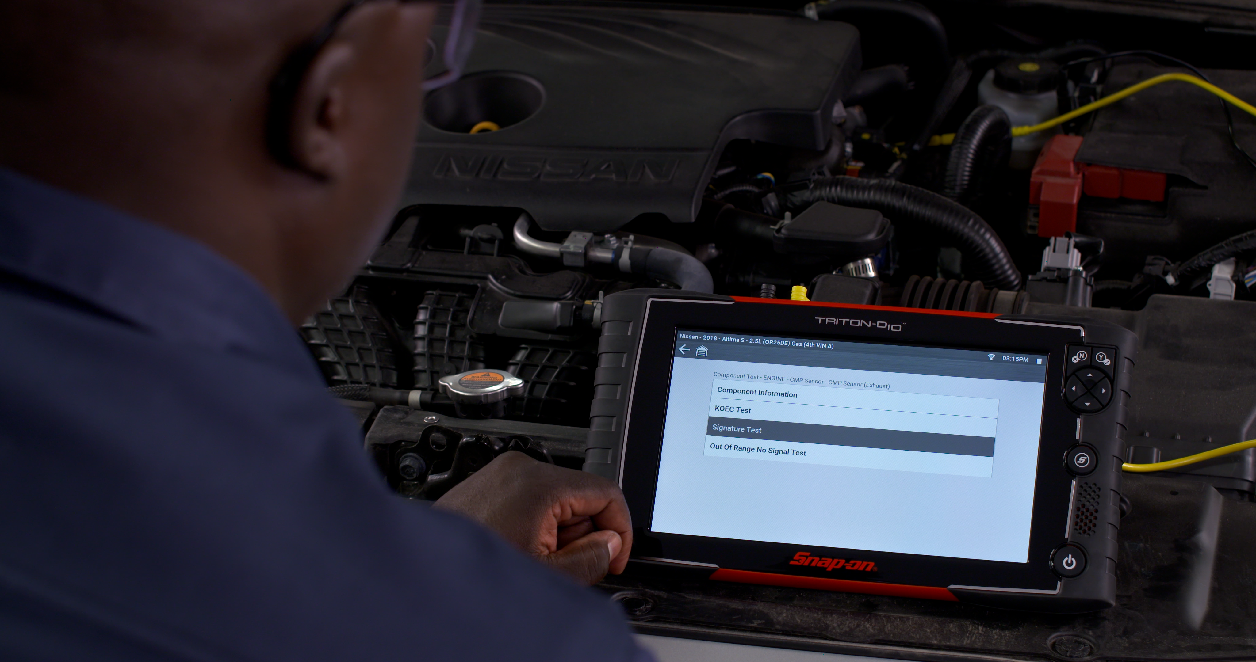 Triton D10. “De snelste hardware, intuïtieve bediening, robuust touchscreen en snelle oscilloscoop”, claimt Snap-on. En: “Training en ondersteuning ingebouwd in de diagnosetester.” Daarnaast biedt Snap-on training in het eigen trainingscenter.