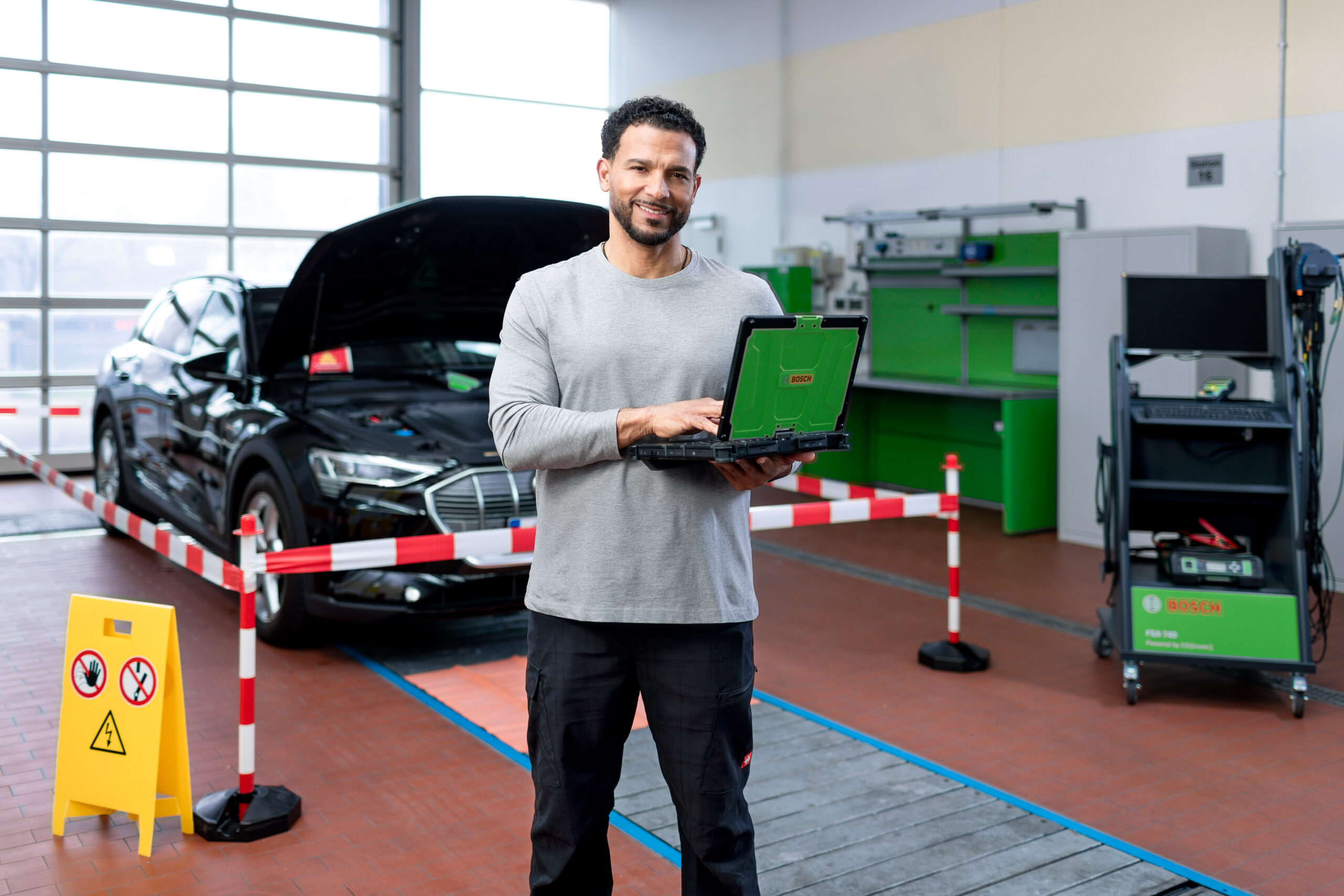 De KTS-diagnosetesters hebben nu ook features om aan EV’s te werken.