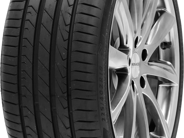 Sentury Qirin 990 is een zomerband met asymmetrisch ontwerp voor snelle respons en uitstekende stuurprestaties. Hij is verkrijgbaar in 15 tot en met 20 inch en heeft vier hoofdgroeven voor uitstekende waterafvoer.